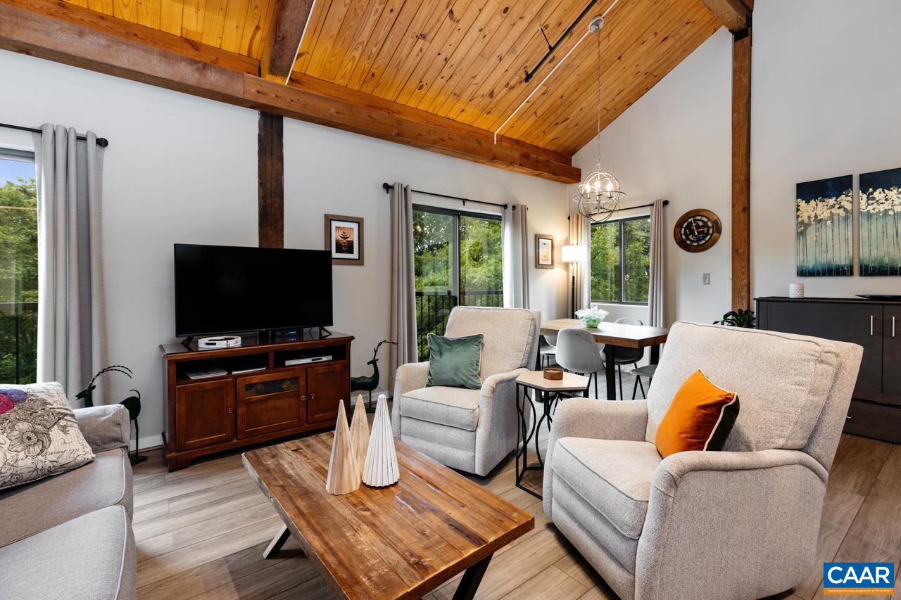 152 MOUNTAIN INN CONDOS