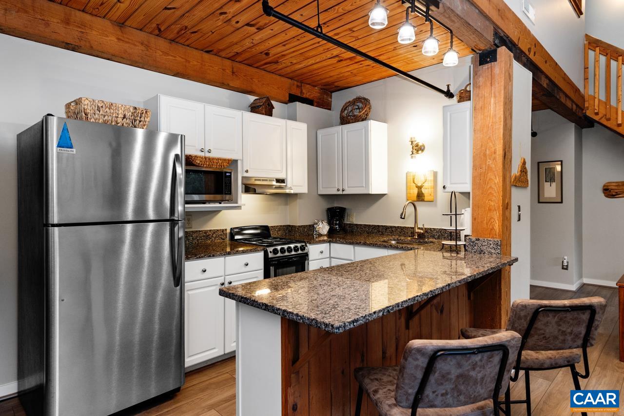 152 MOUNTAIN INN CONDOS