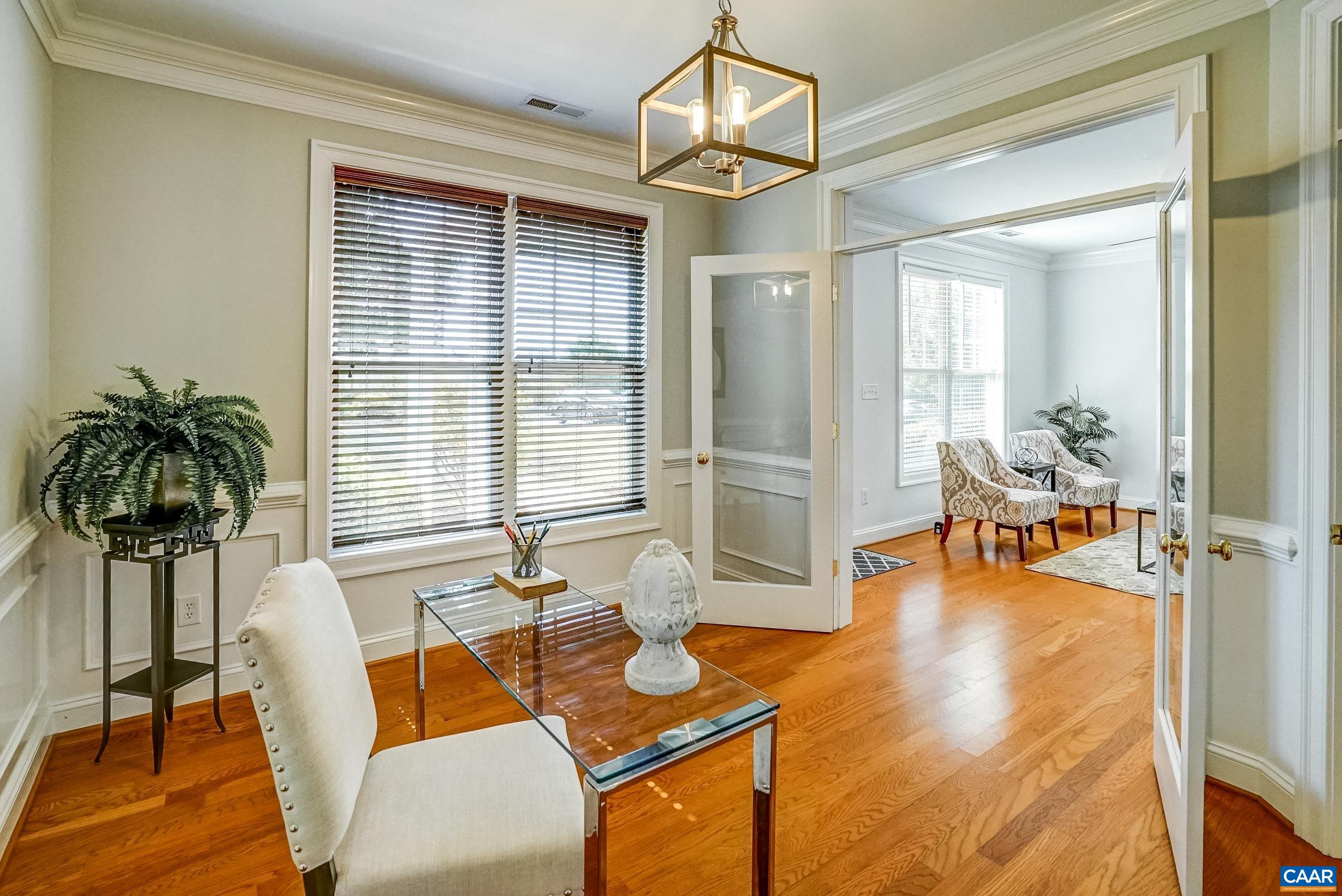 1110 EDMOND CT