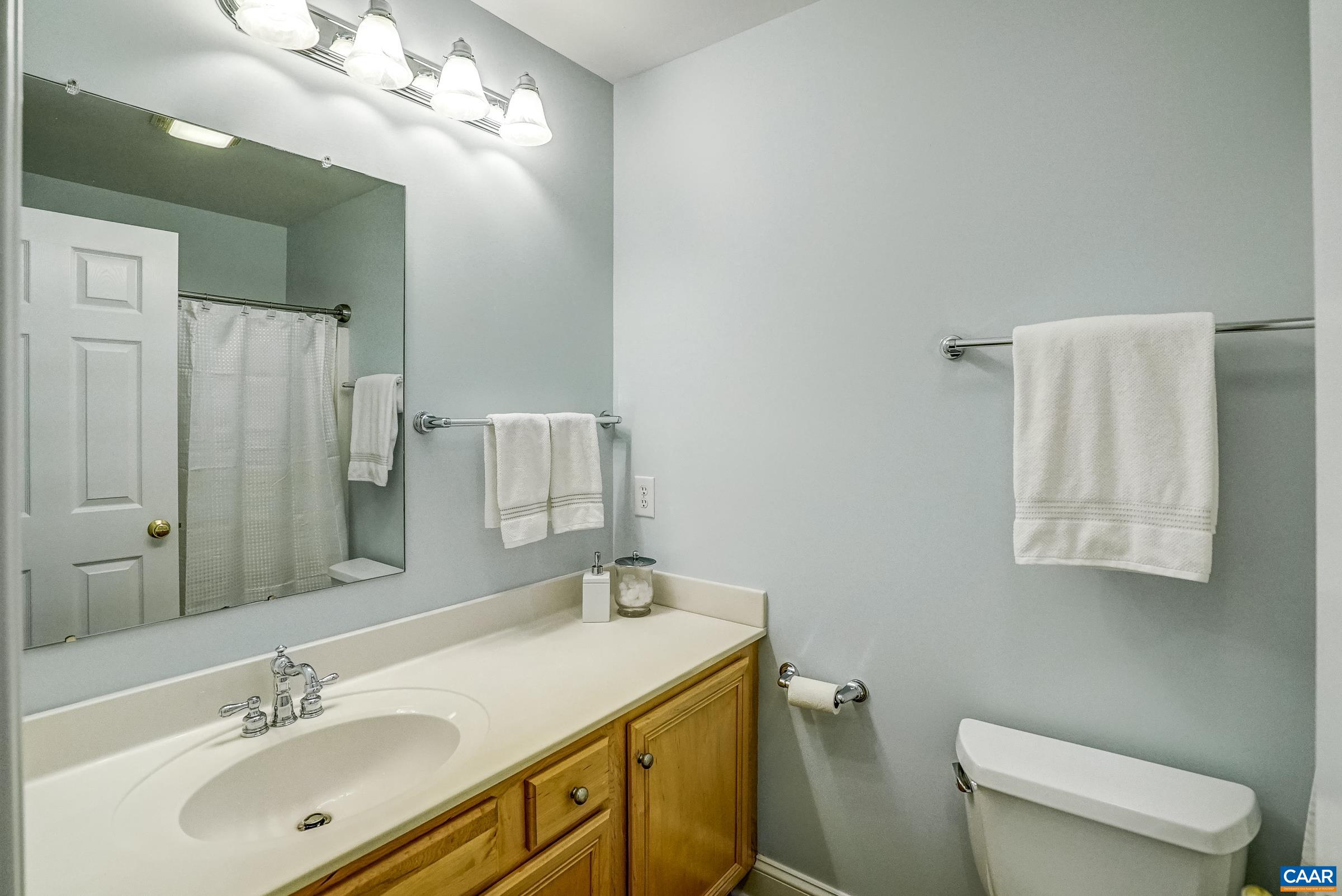 1110 EDMOND CT