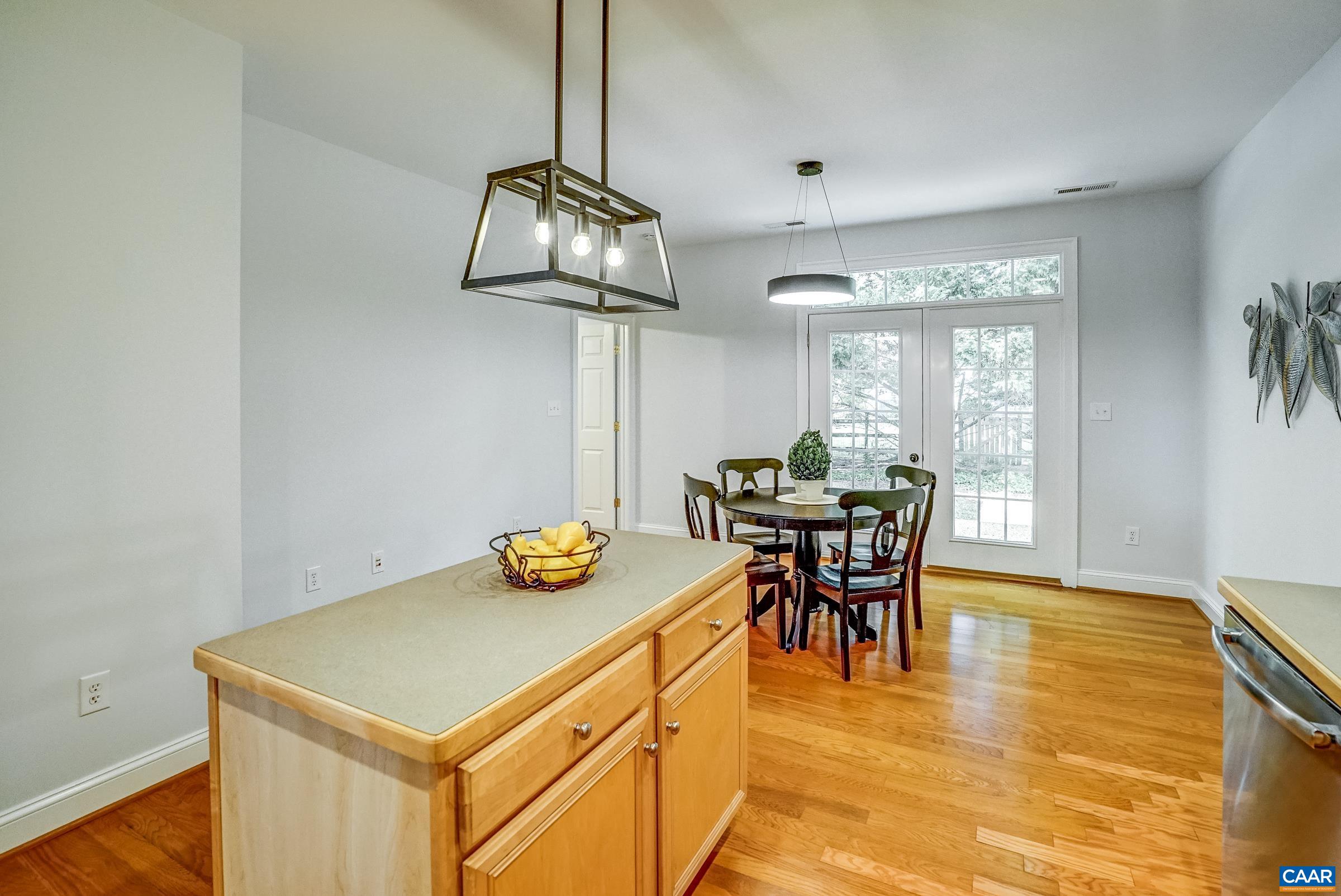 1110 EDMOND CT
