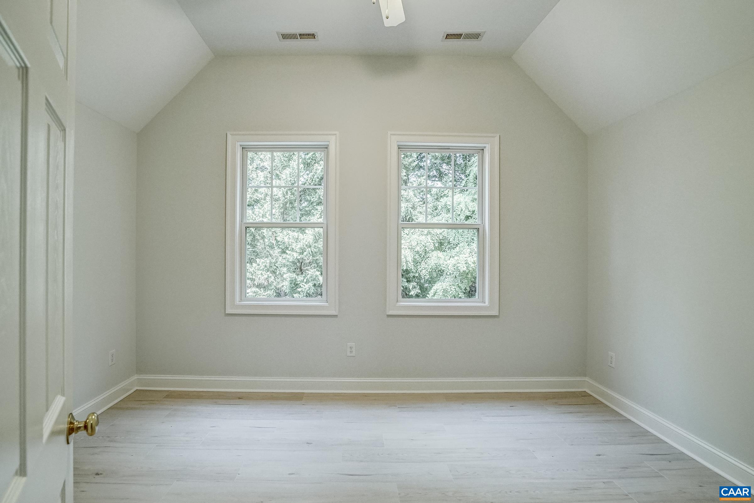 1110 EDMOND CT