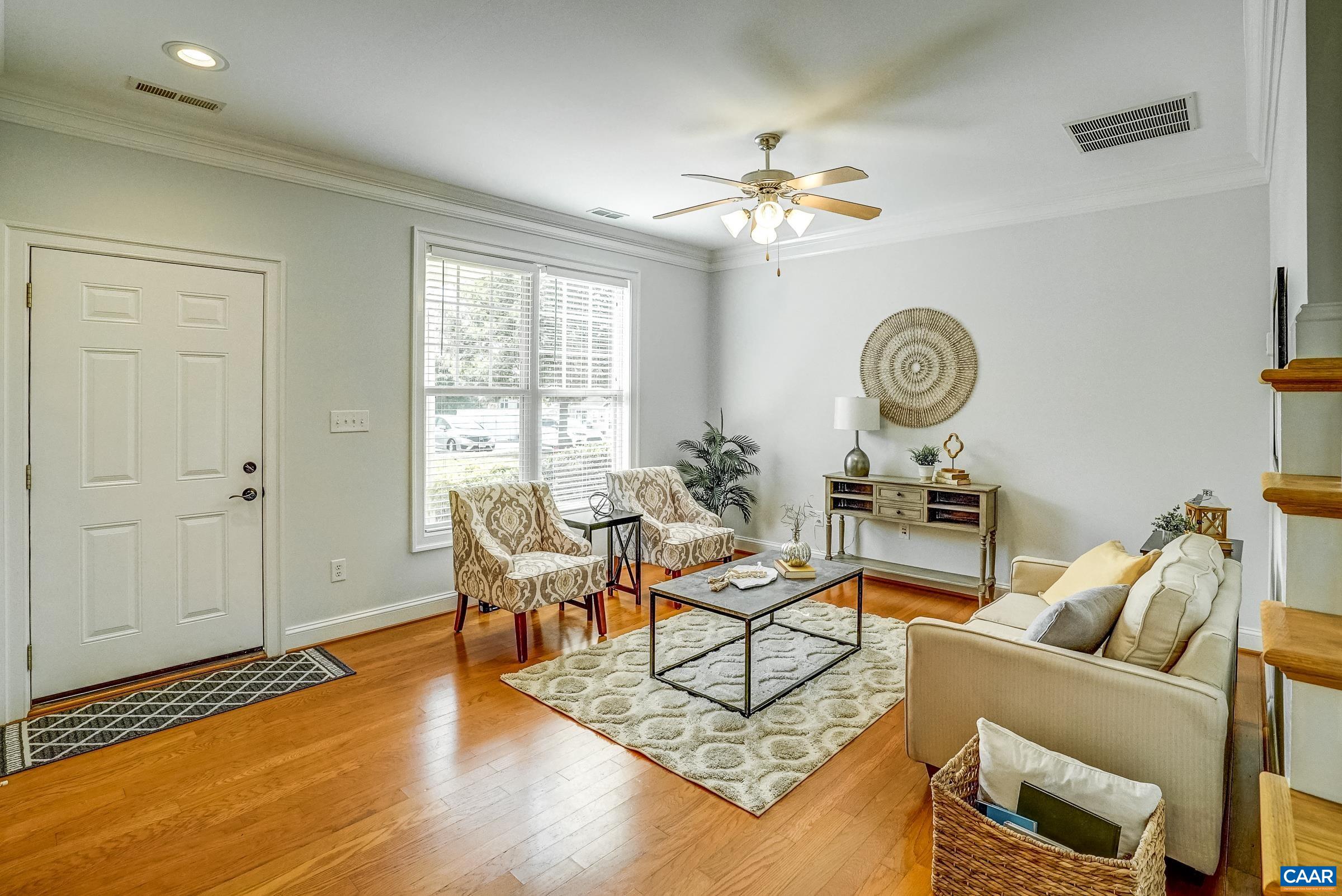 1110 EDMOND CT