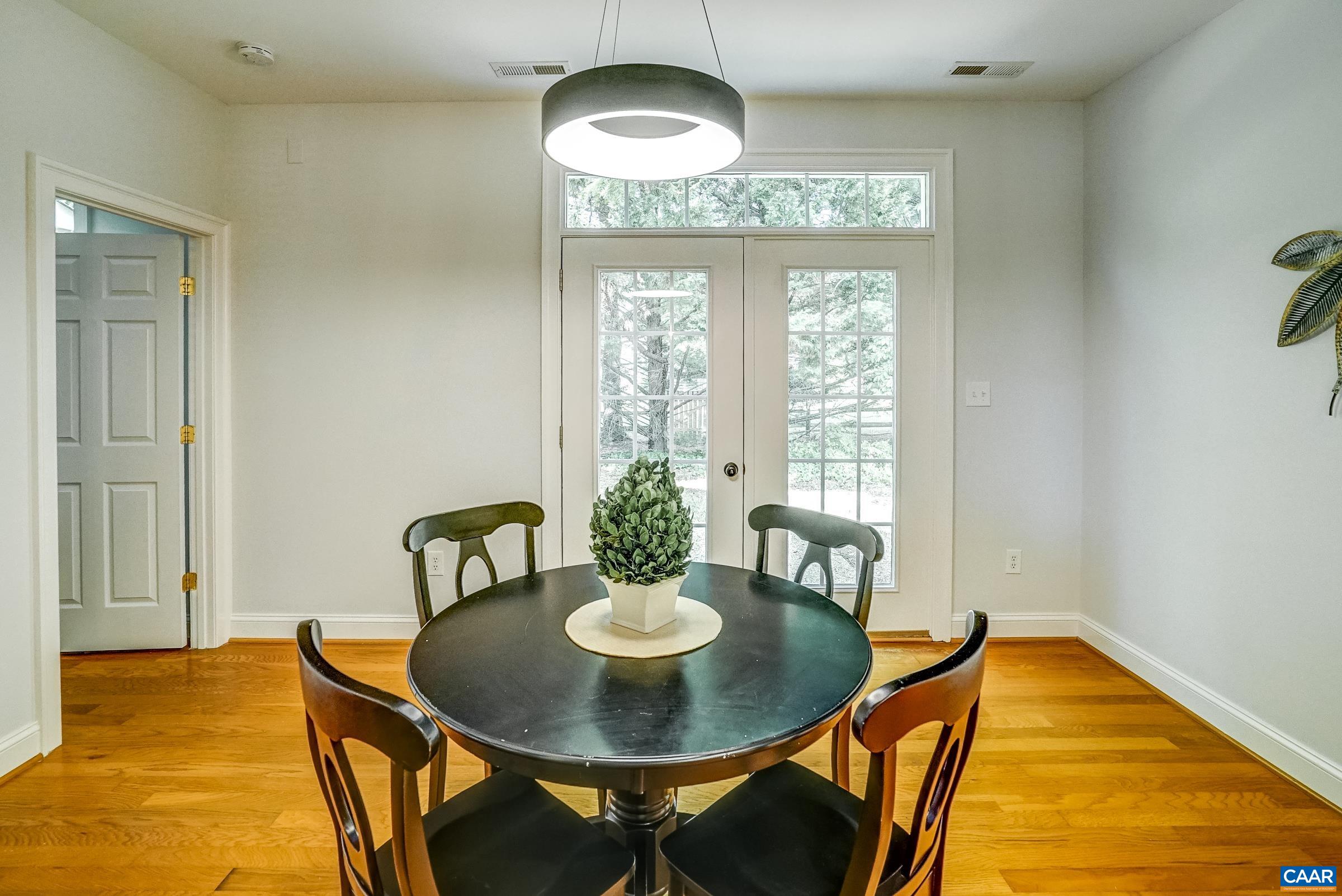 1110 EDMOND CT
