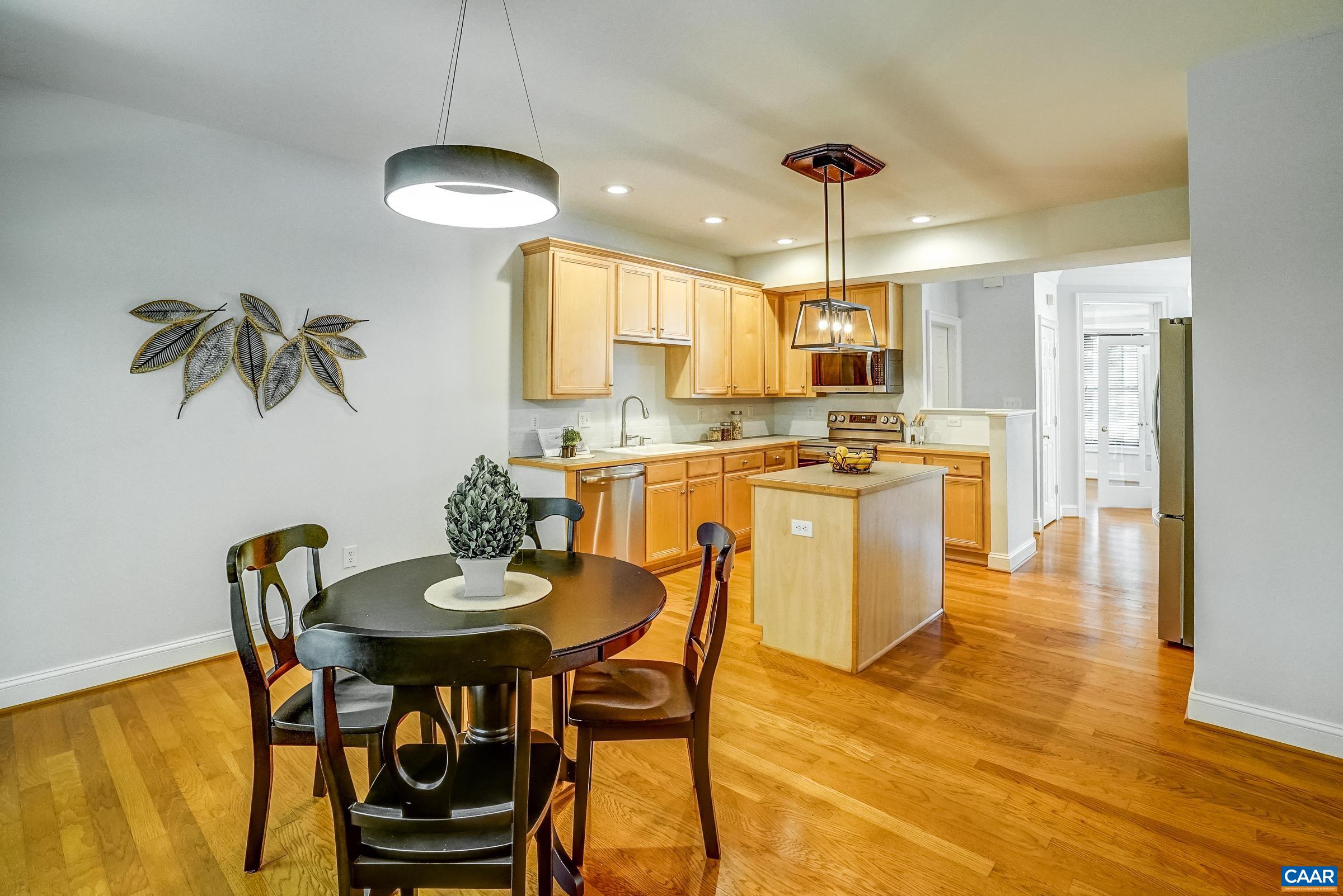 1110 EDMOND CT