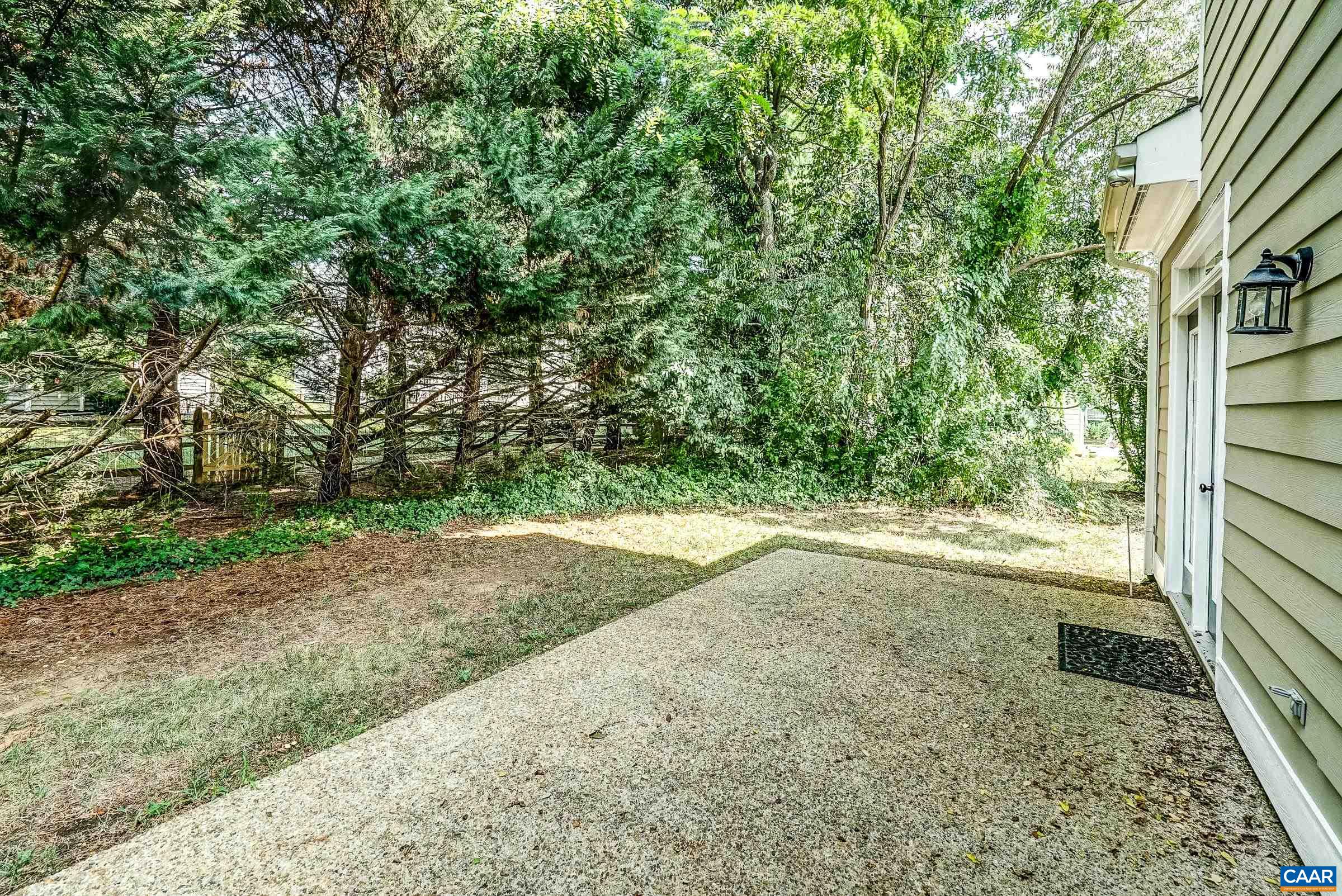 1110 EDMOND CT
