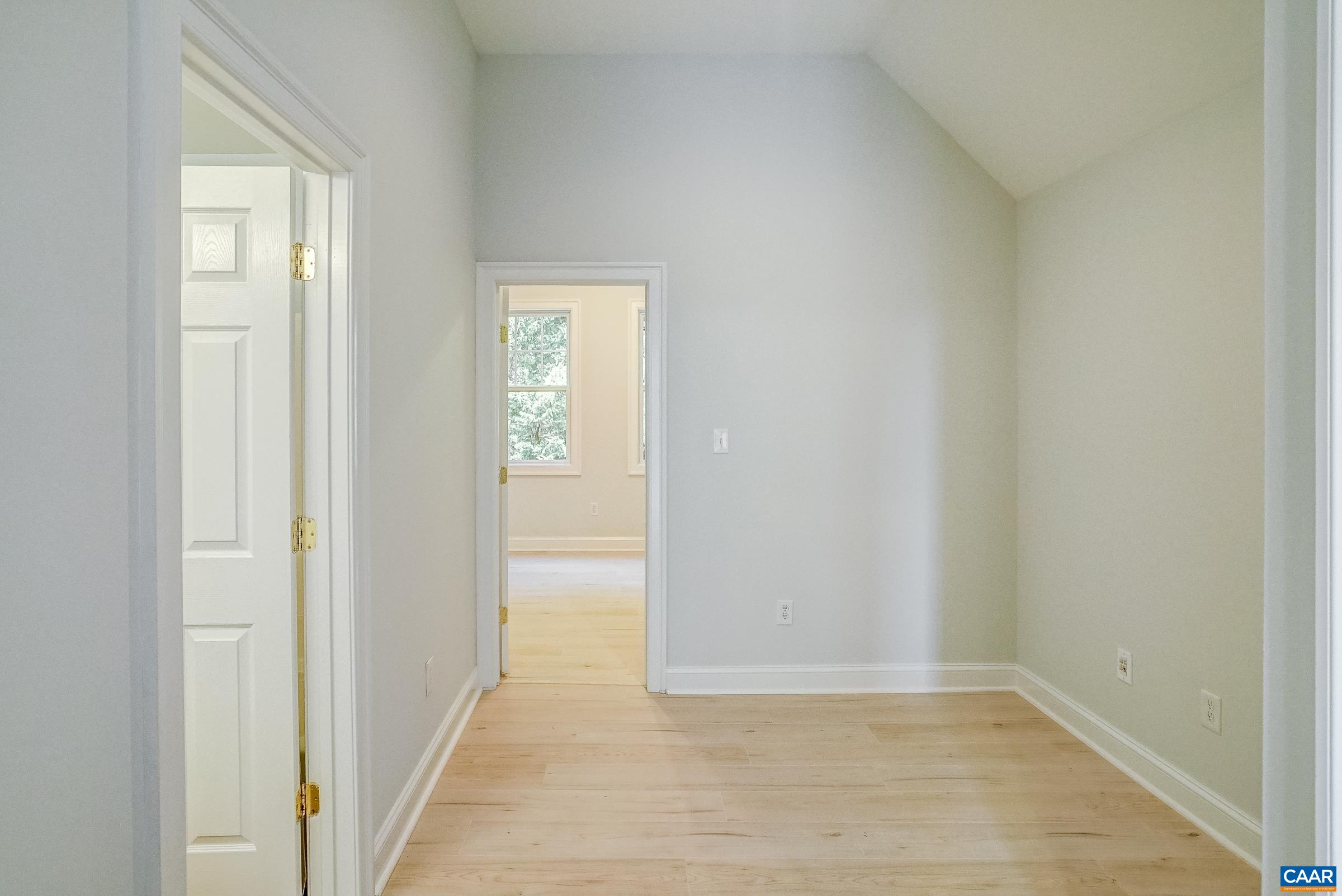 1110 EDMOND CT