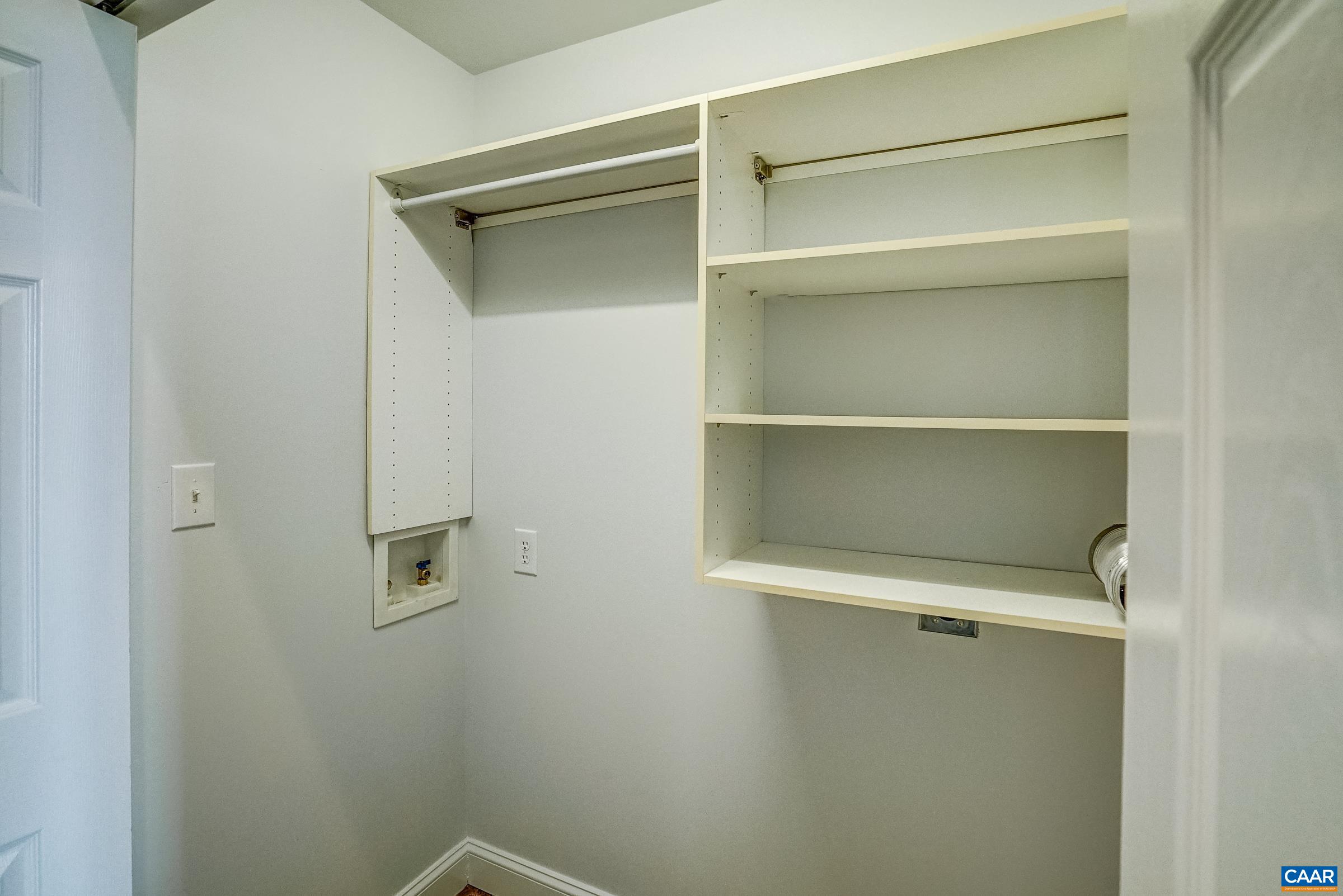 1110 EDMOND CT