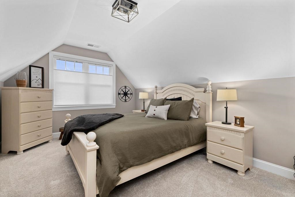 44 WHISPERING OAKS DR