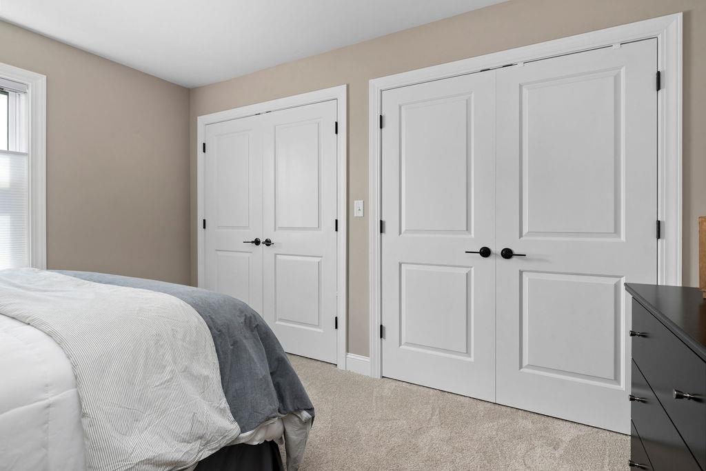 44 WHISPERING OAKS DR