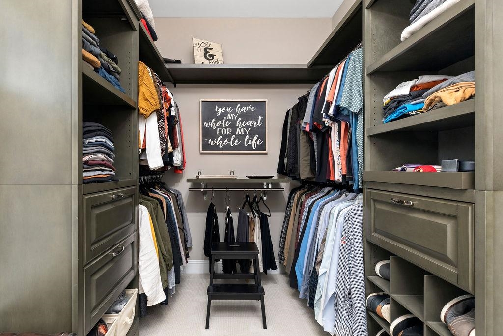 44 WHISPERING OAKS DR