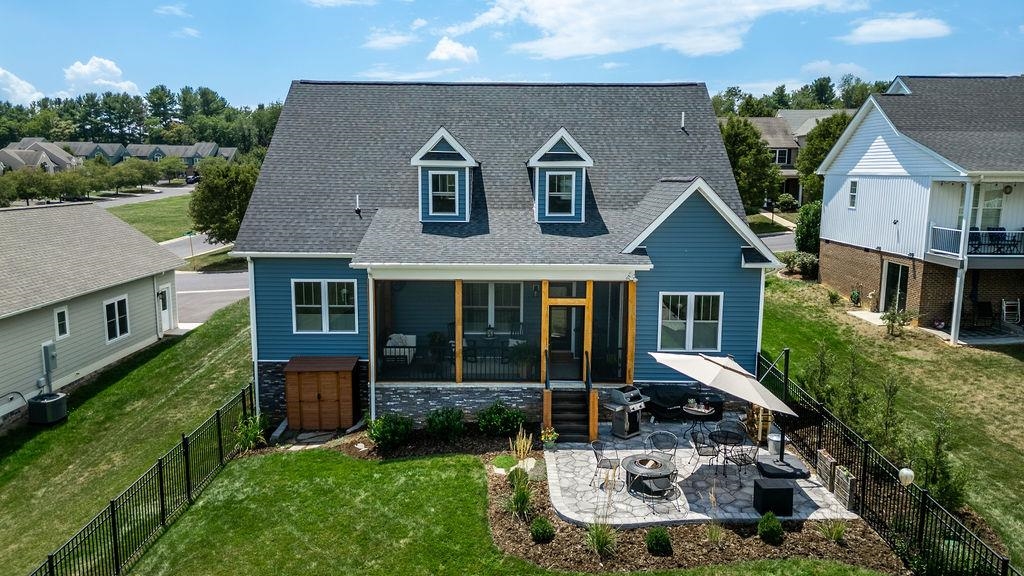 44 WHISPERING OAKS DR