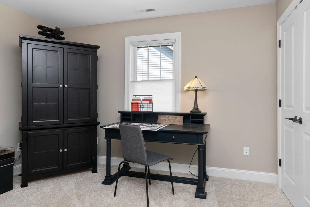 44 WHISPERING OAKS DR