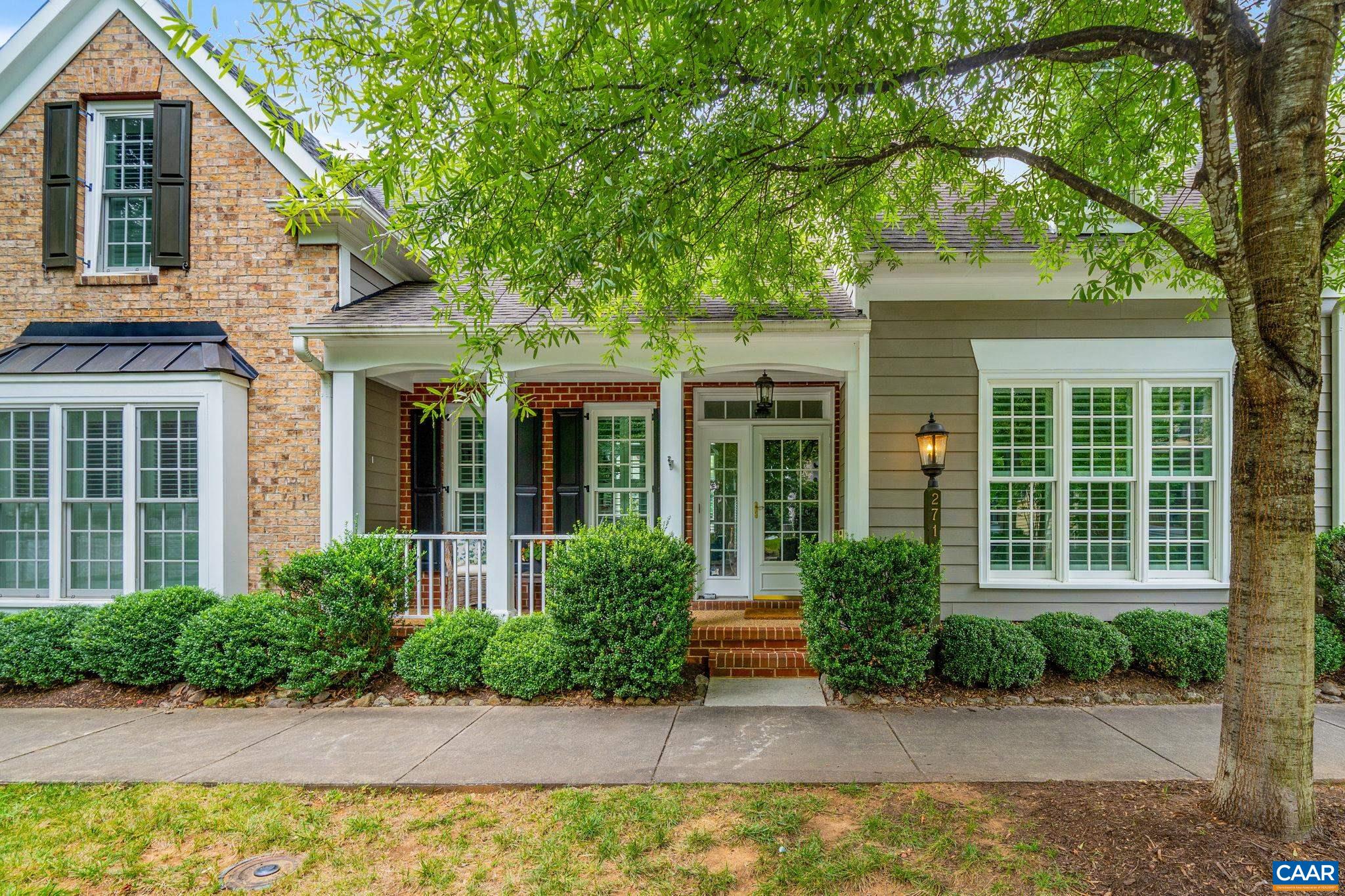 271 CLAREMONT LN
