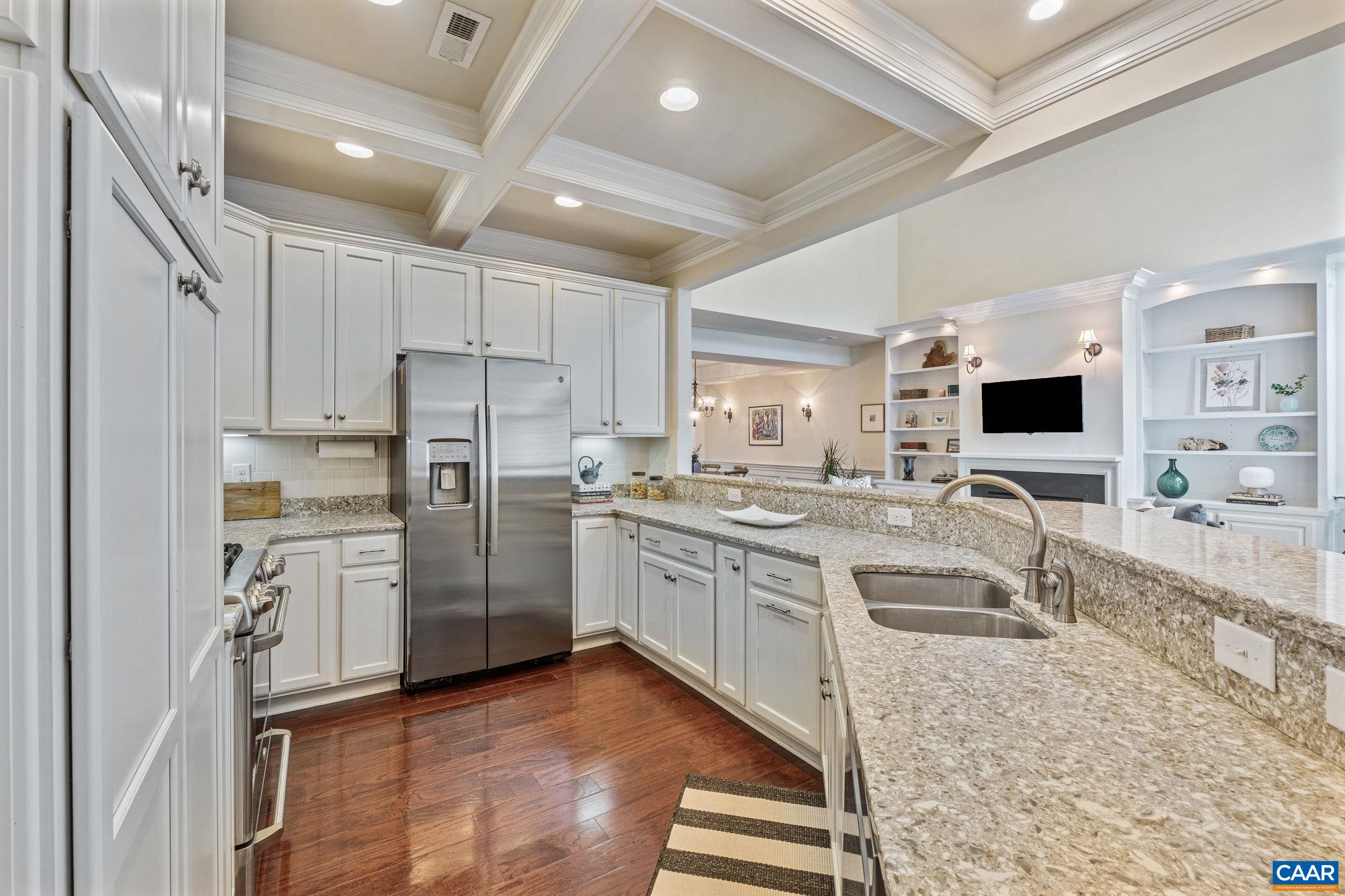 271 CLAREMONT LN