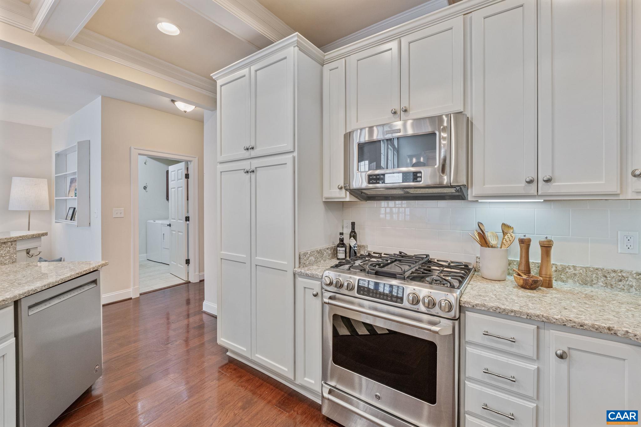 271 CLAREMONT LN