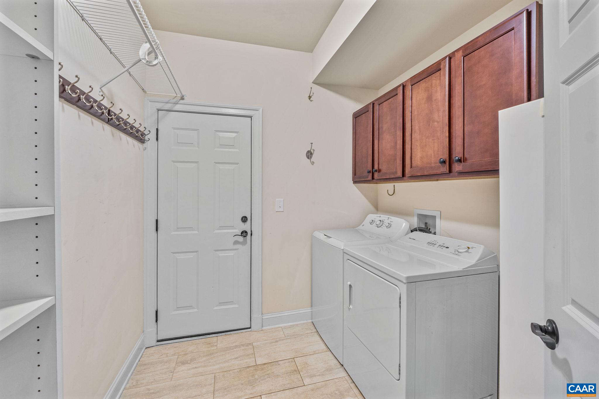 271 CLAREMONT LN