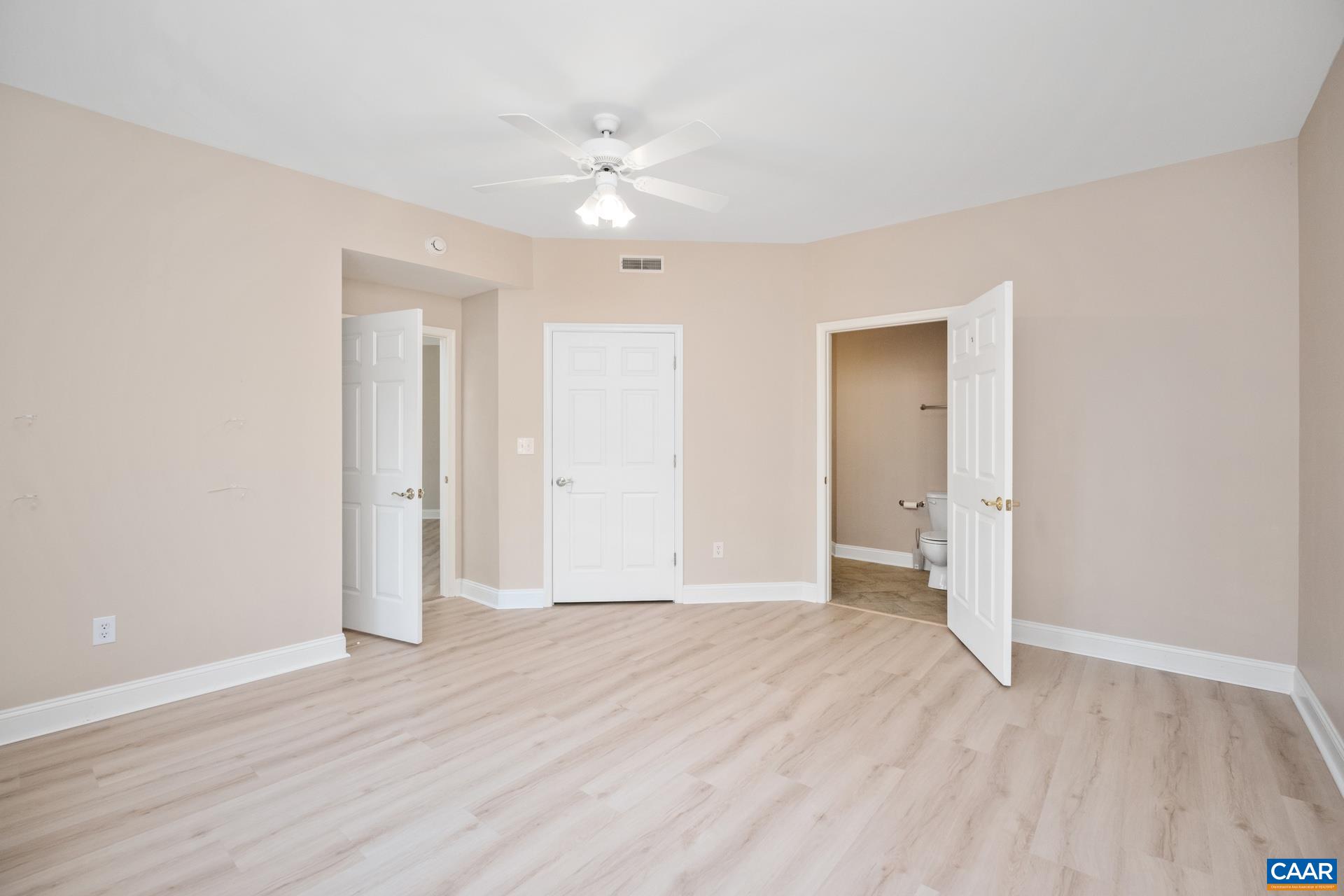 1410 N COALTER ST Unit: 306