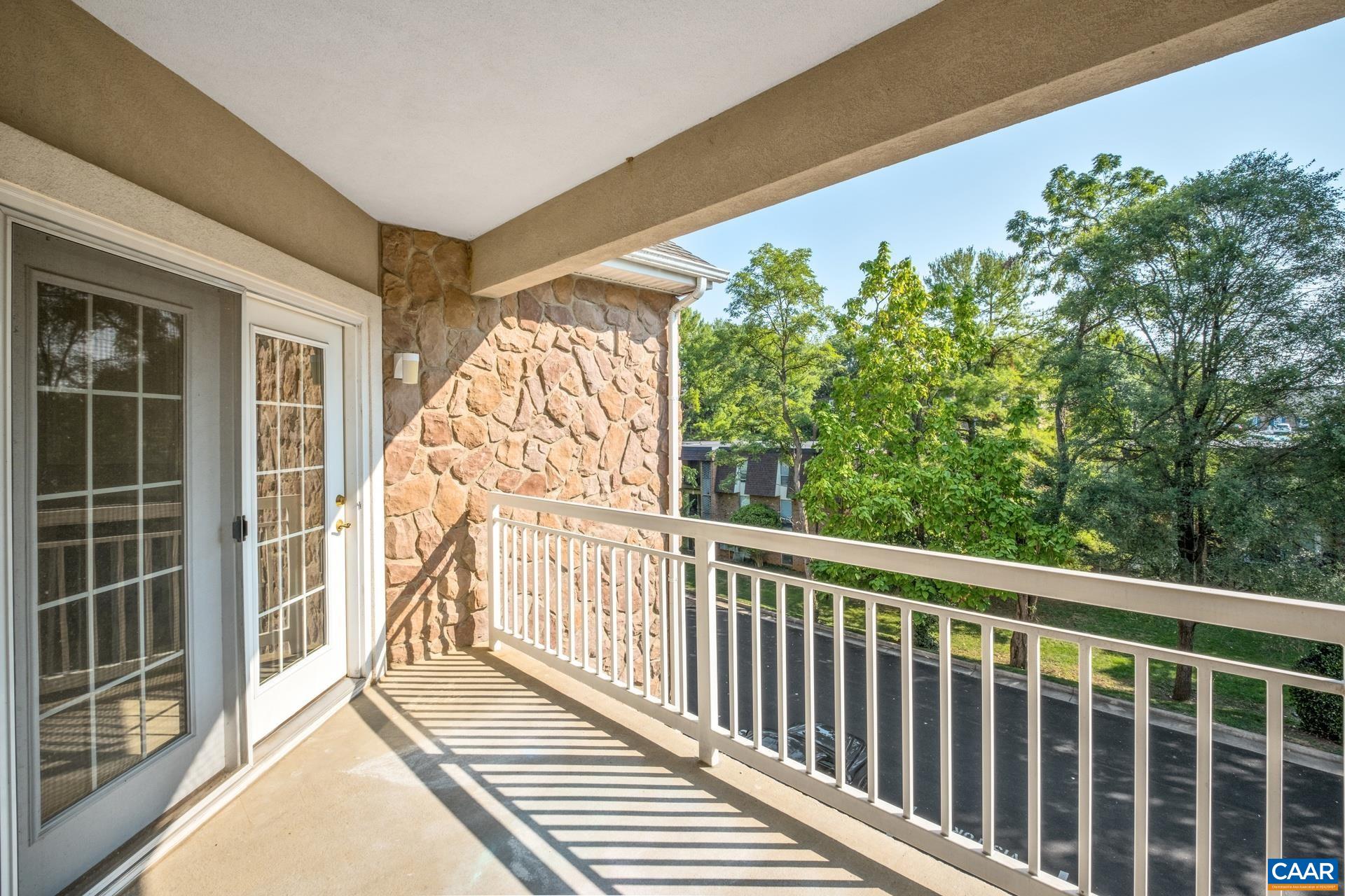 1410 N COALTER ST Unit: 306