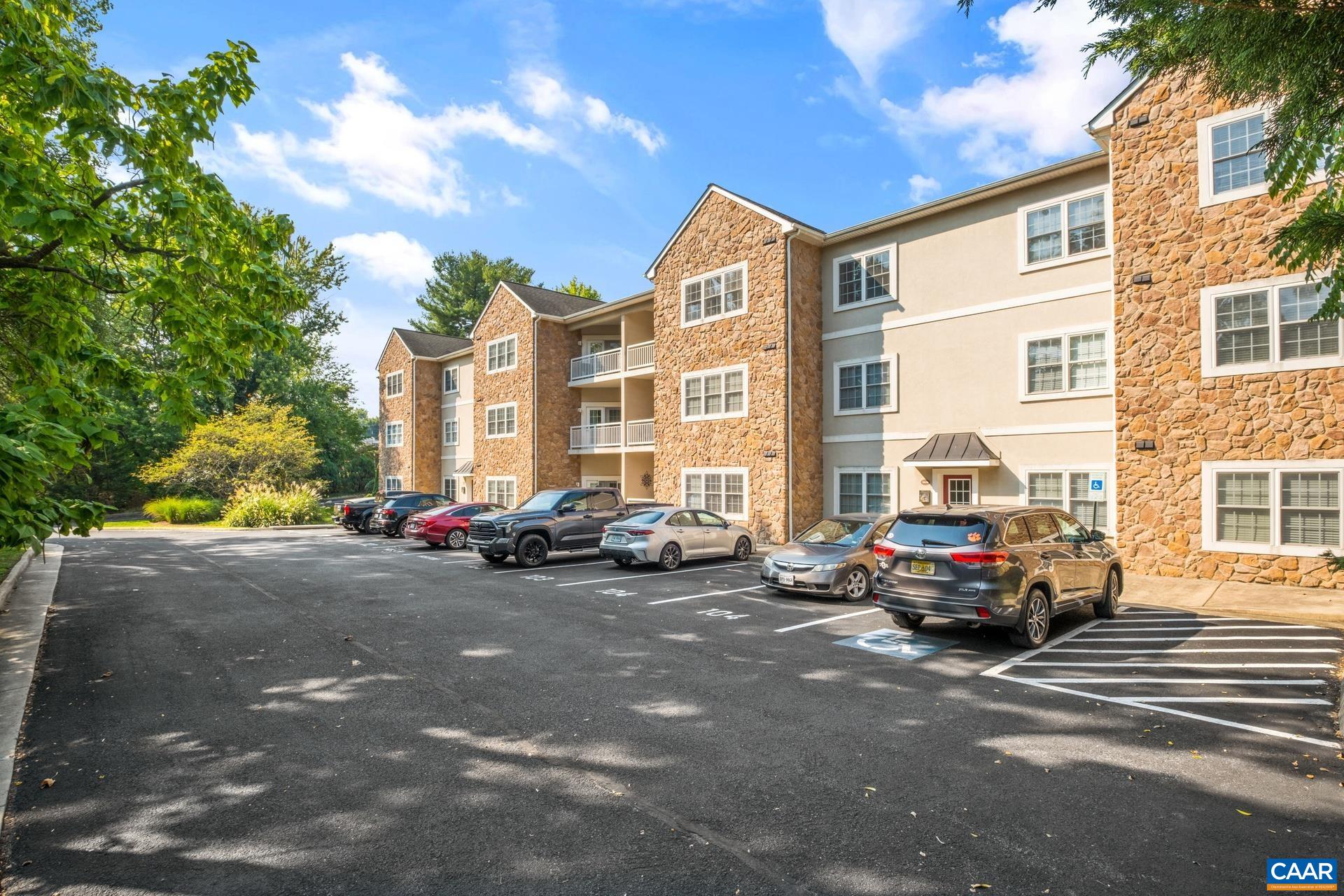 1410 N COALTER ST Unit: 306