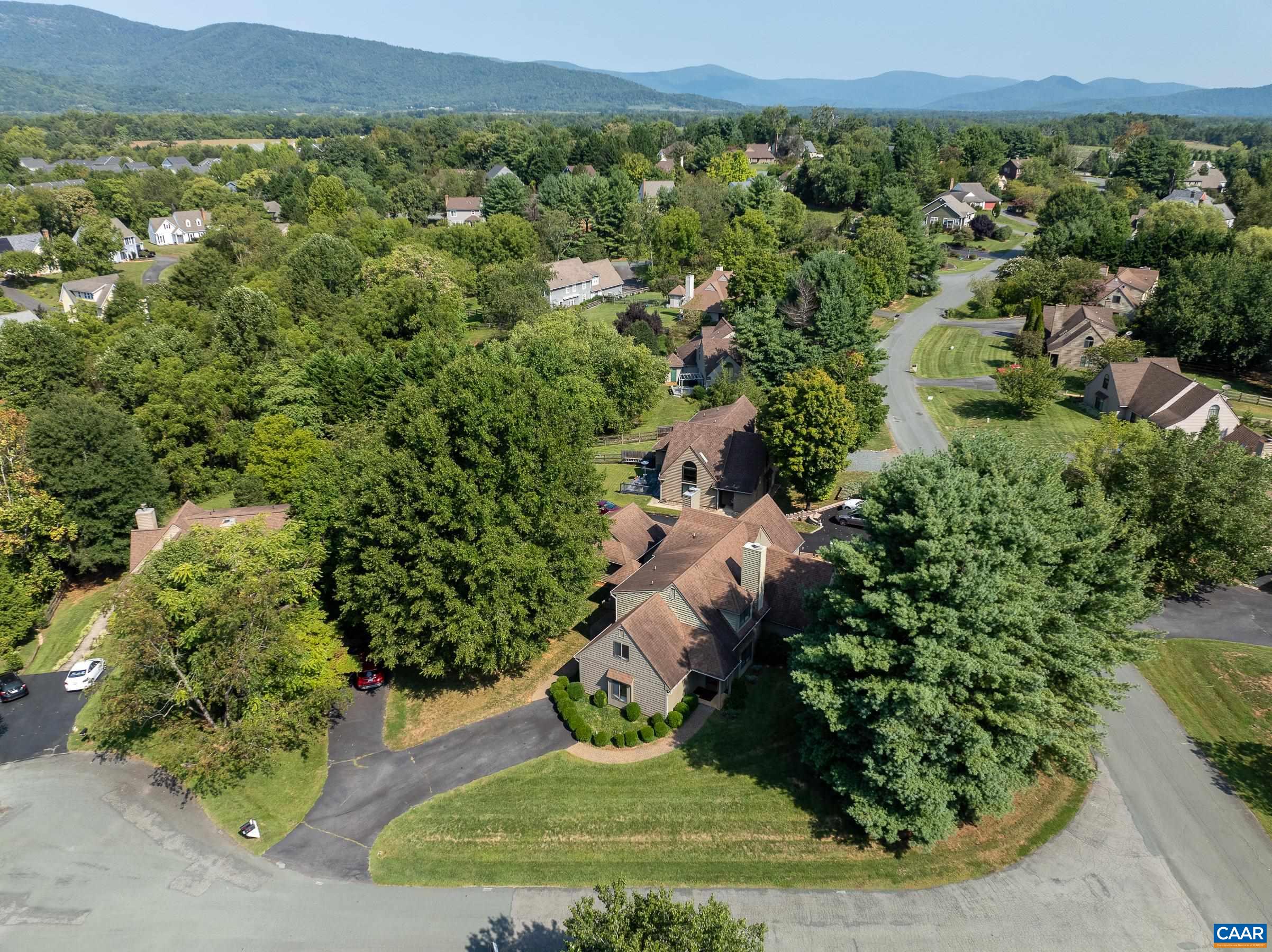 4804 GRASSY KNOLL LN