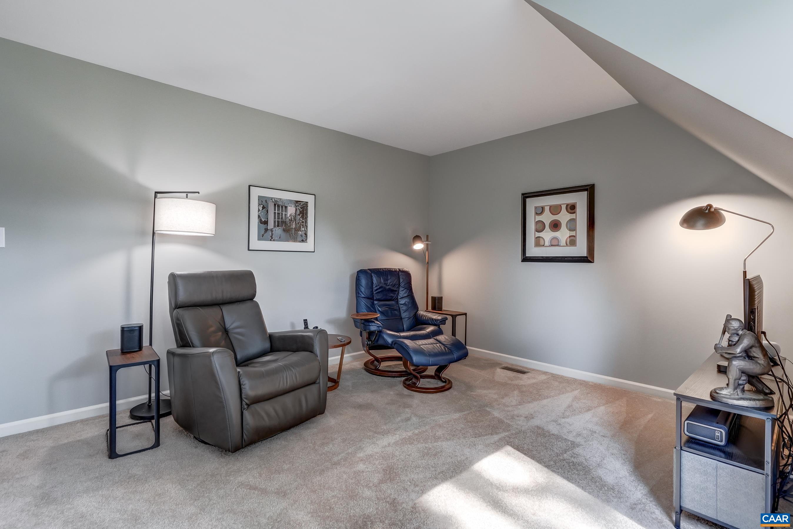 4804 GRASSY KNOLL LN