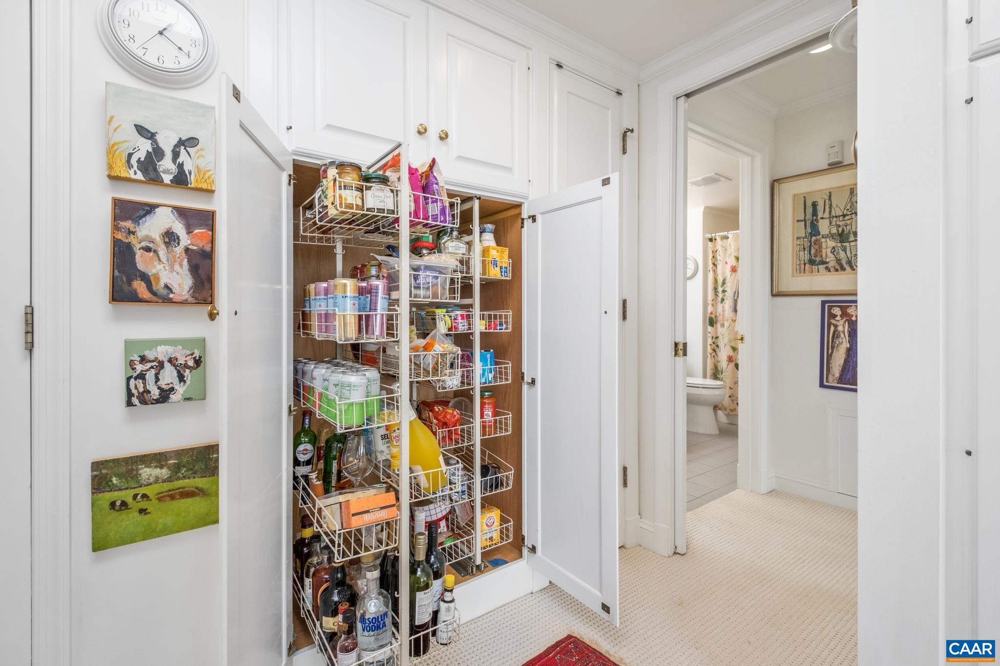 500 CRESTWOOD DR Unit: 1306