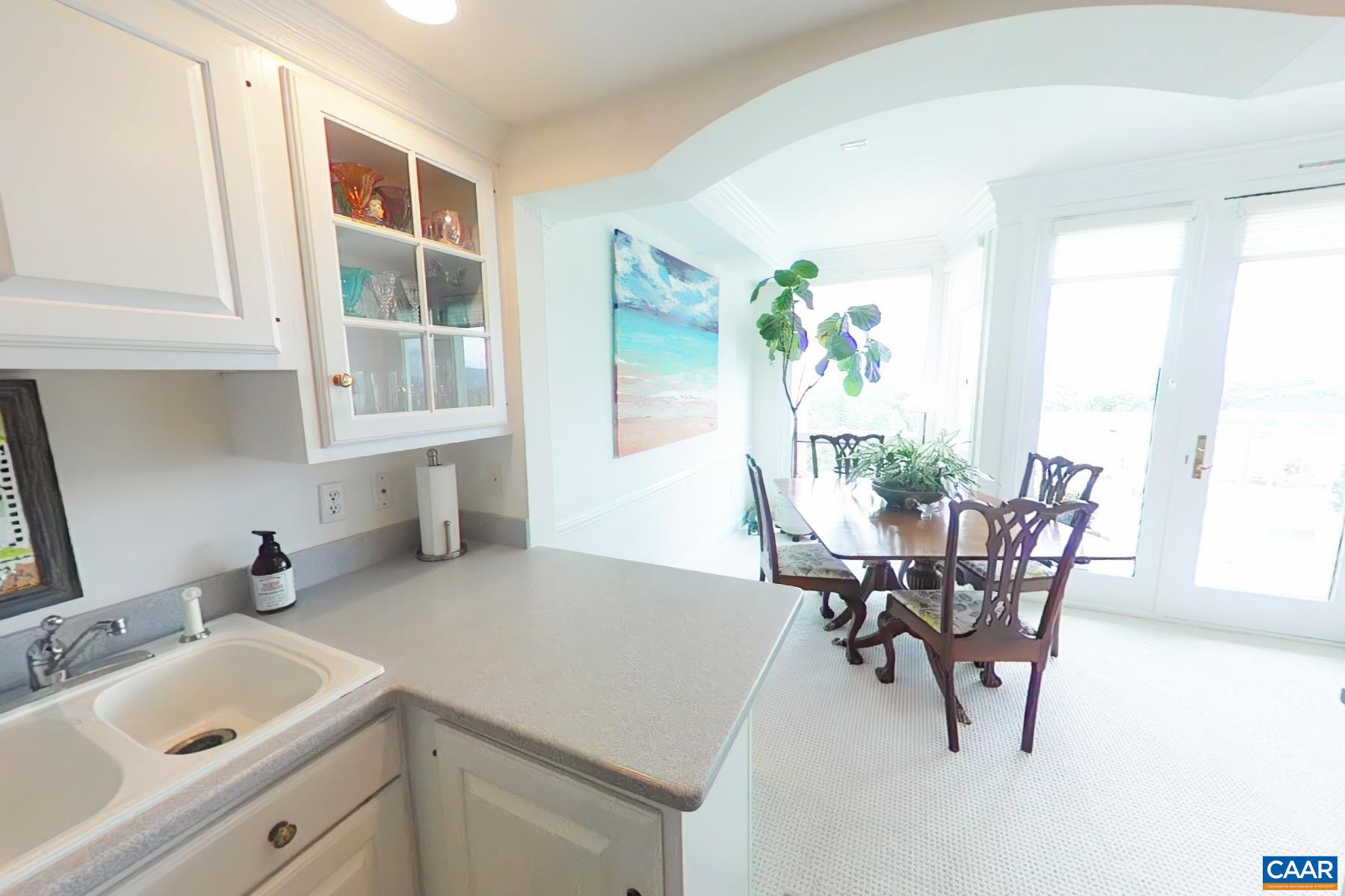 500 CRESTWOOD DR Unit: 1306