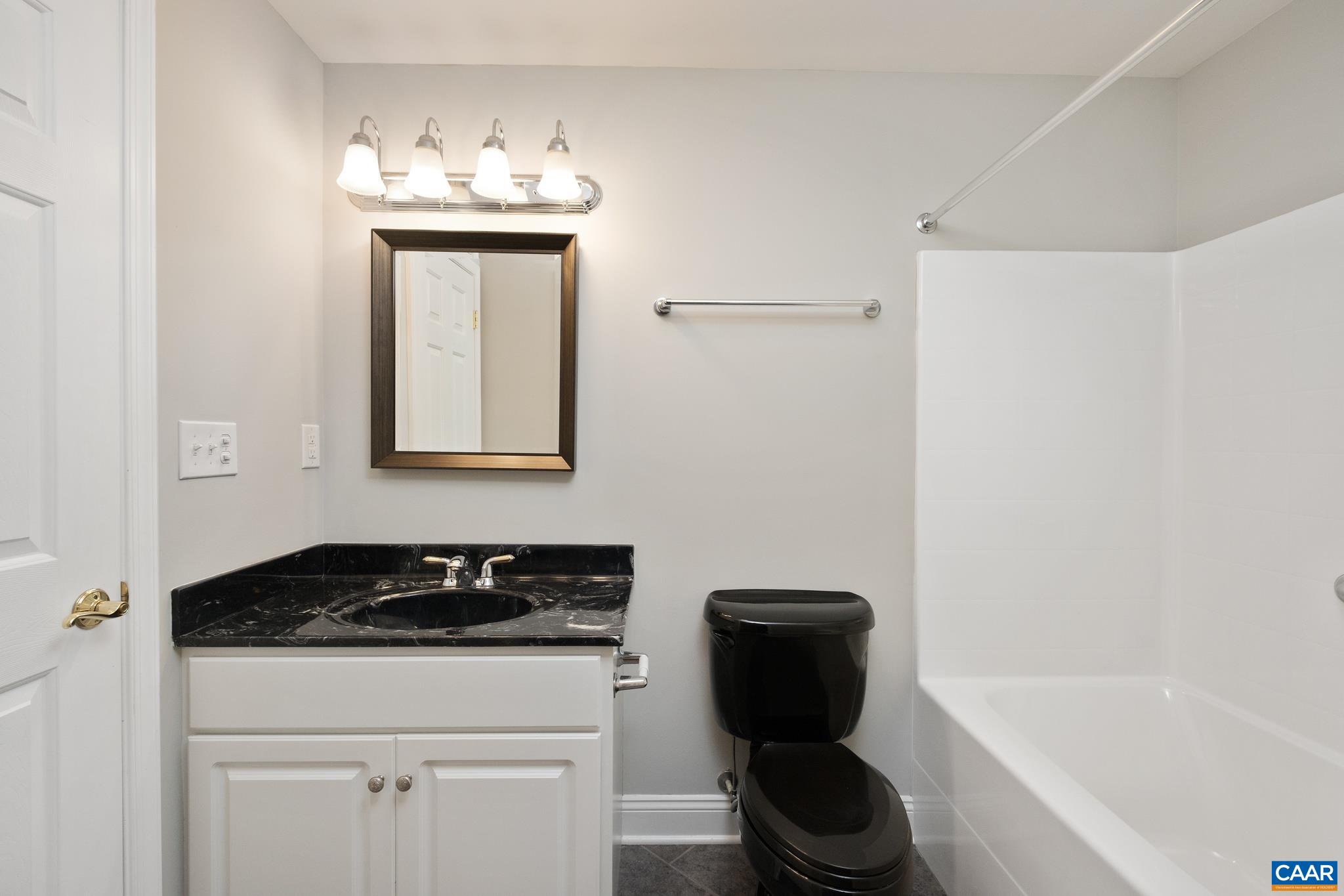 1410 N COALTER ST Unit: 307