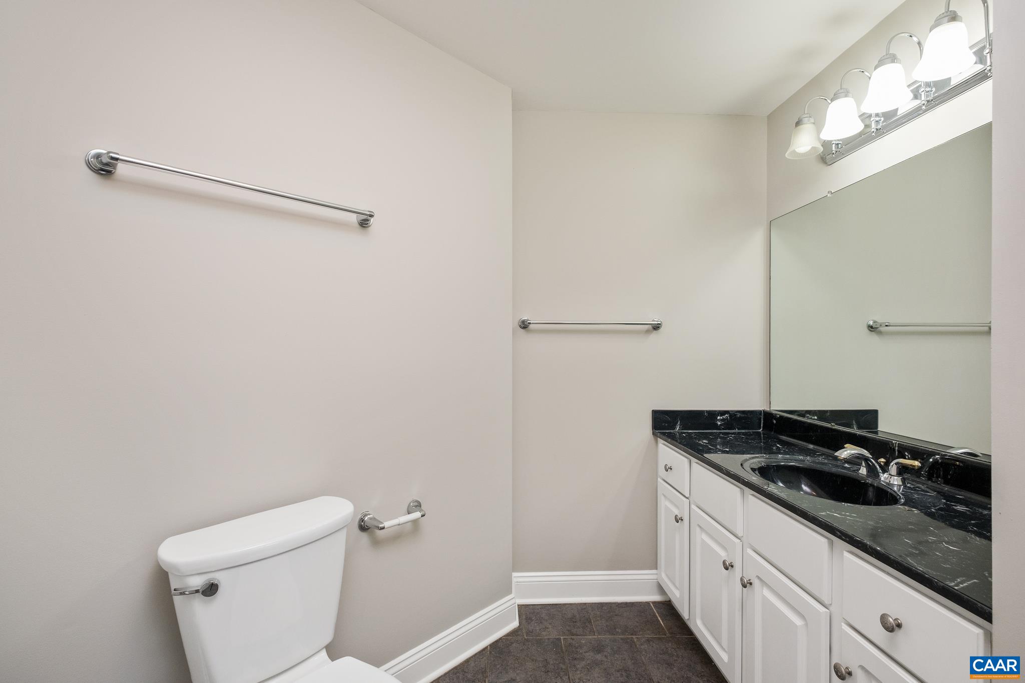 1410 N COALTER ST Unit: 307