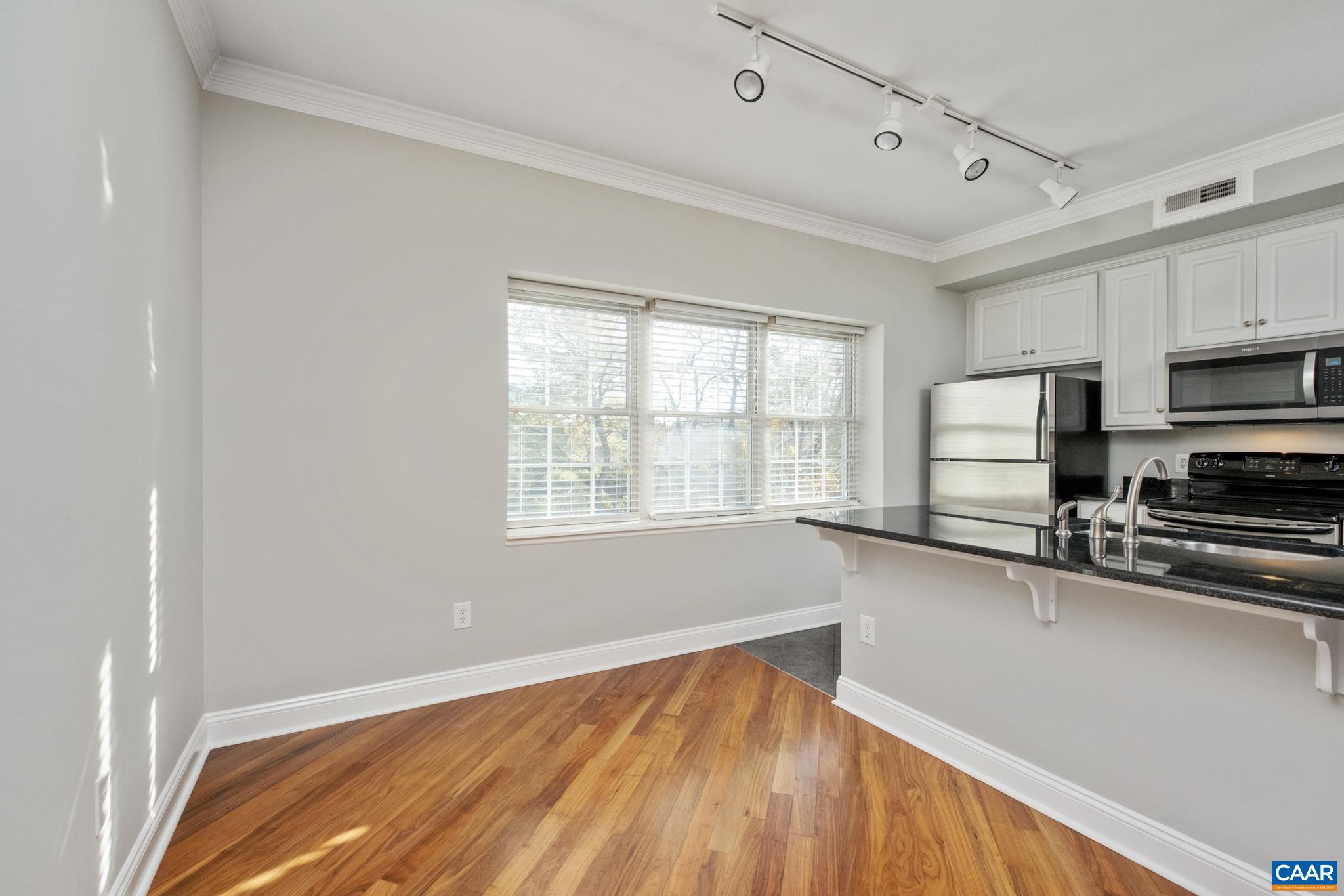 1410 N COALTER ST Unit: 307