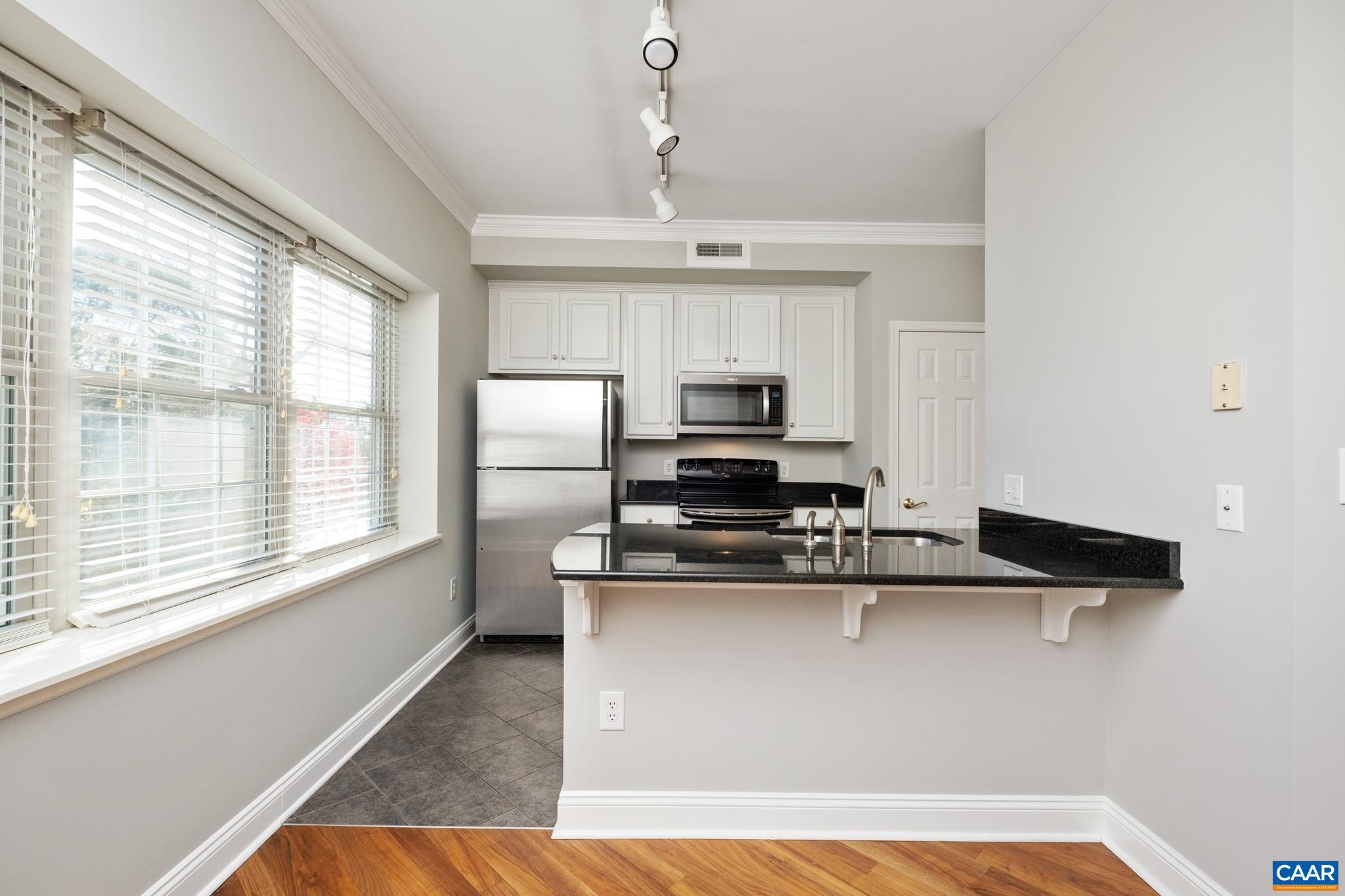 1410 N COALTER ST Unit: 307