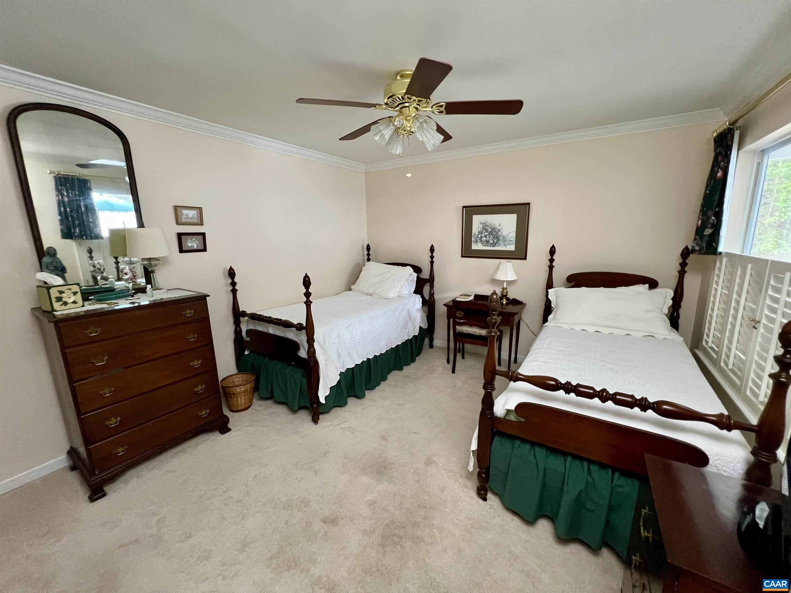 602 MOCKINGBIRD WAY