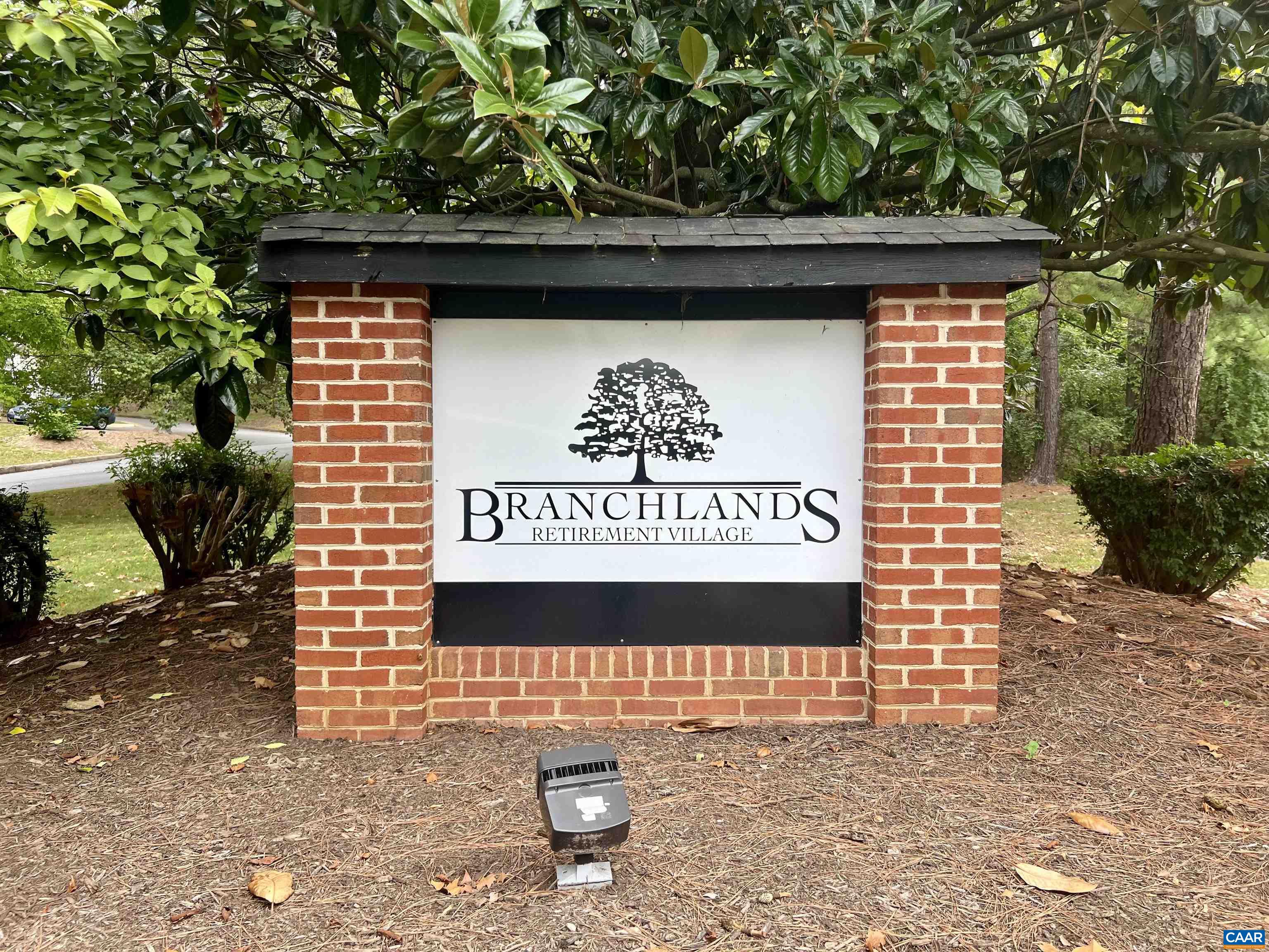 602 MOCKINGBIRD WAY