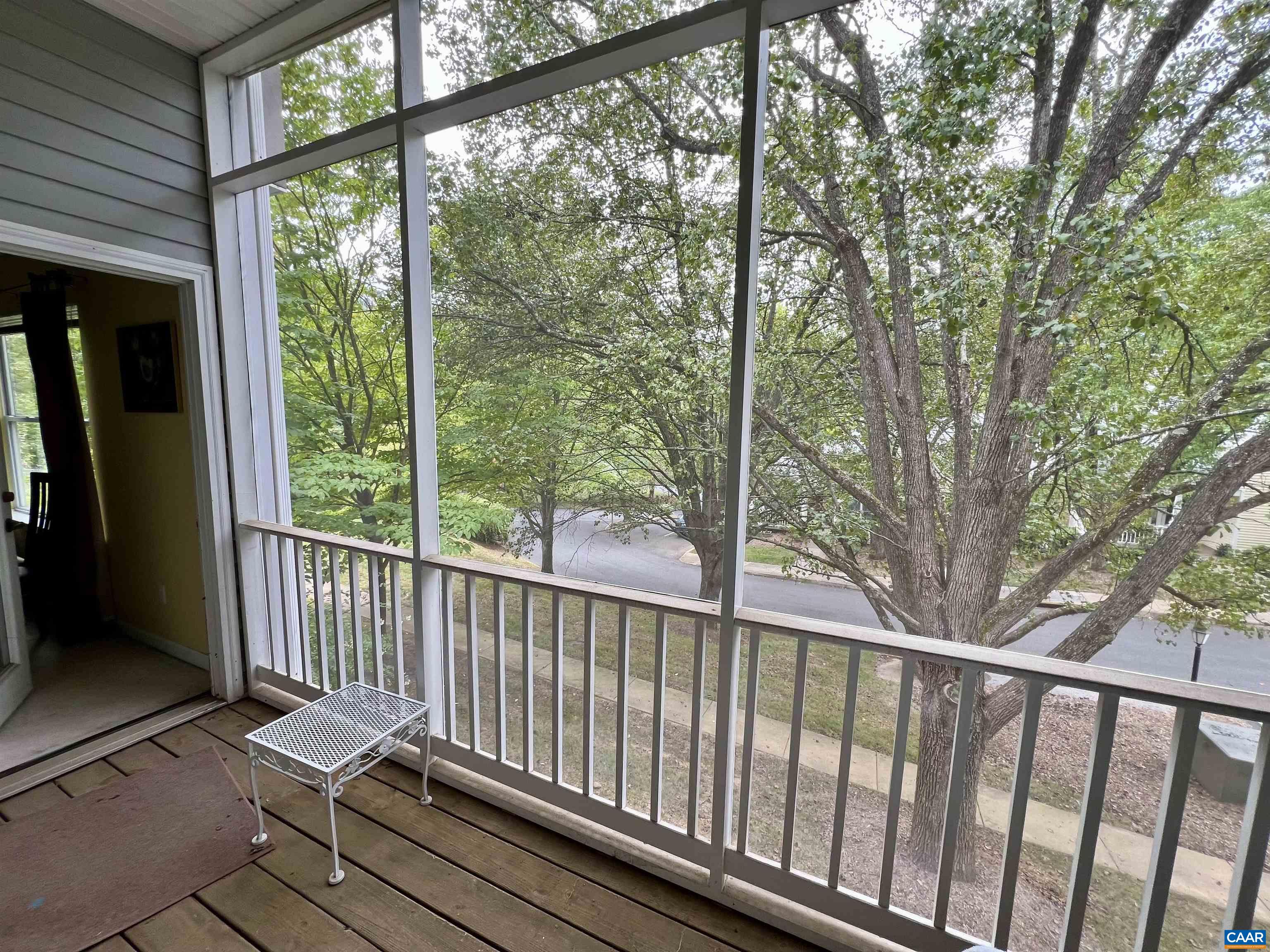 602 MOCKINGBIRD WAY