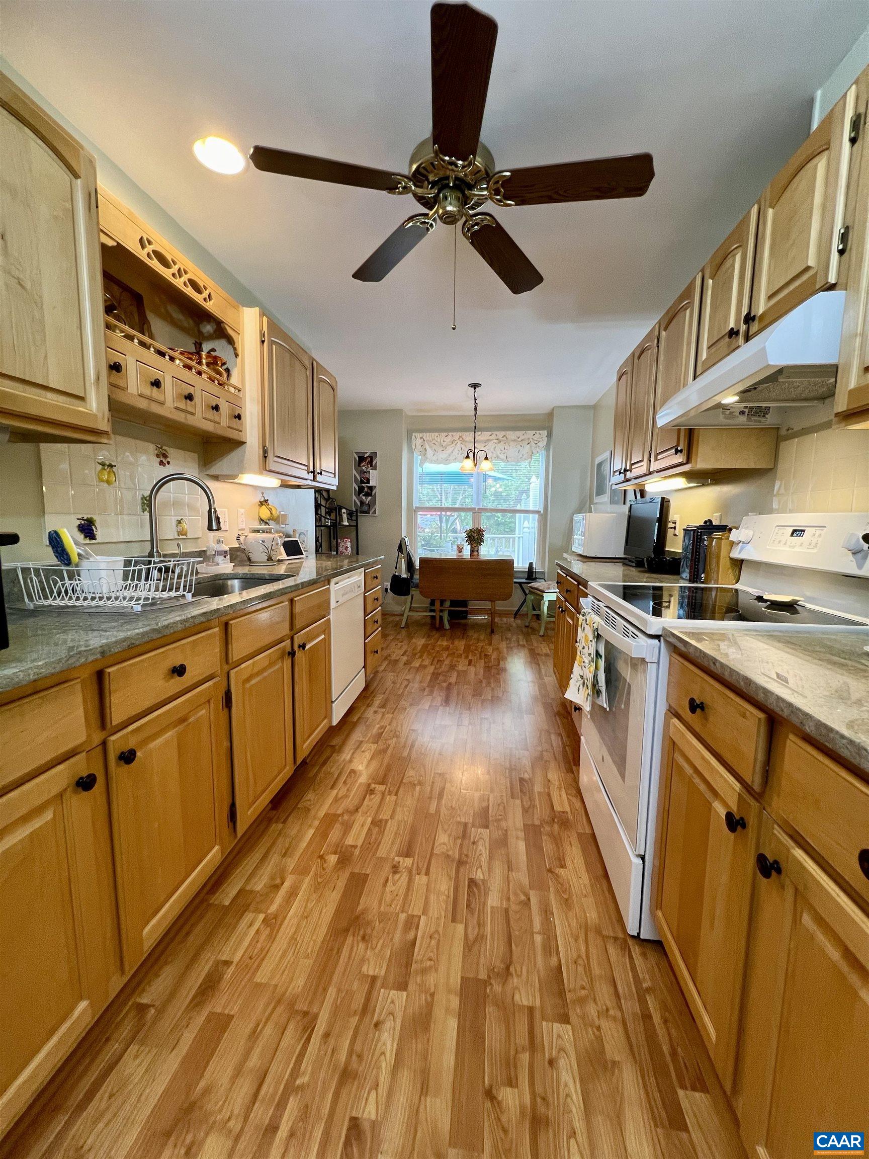 602 MOCKINGBIRD WAY