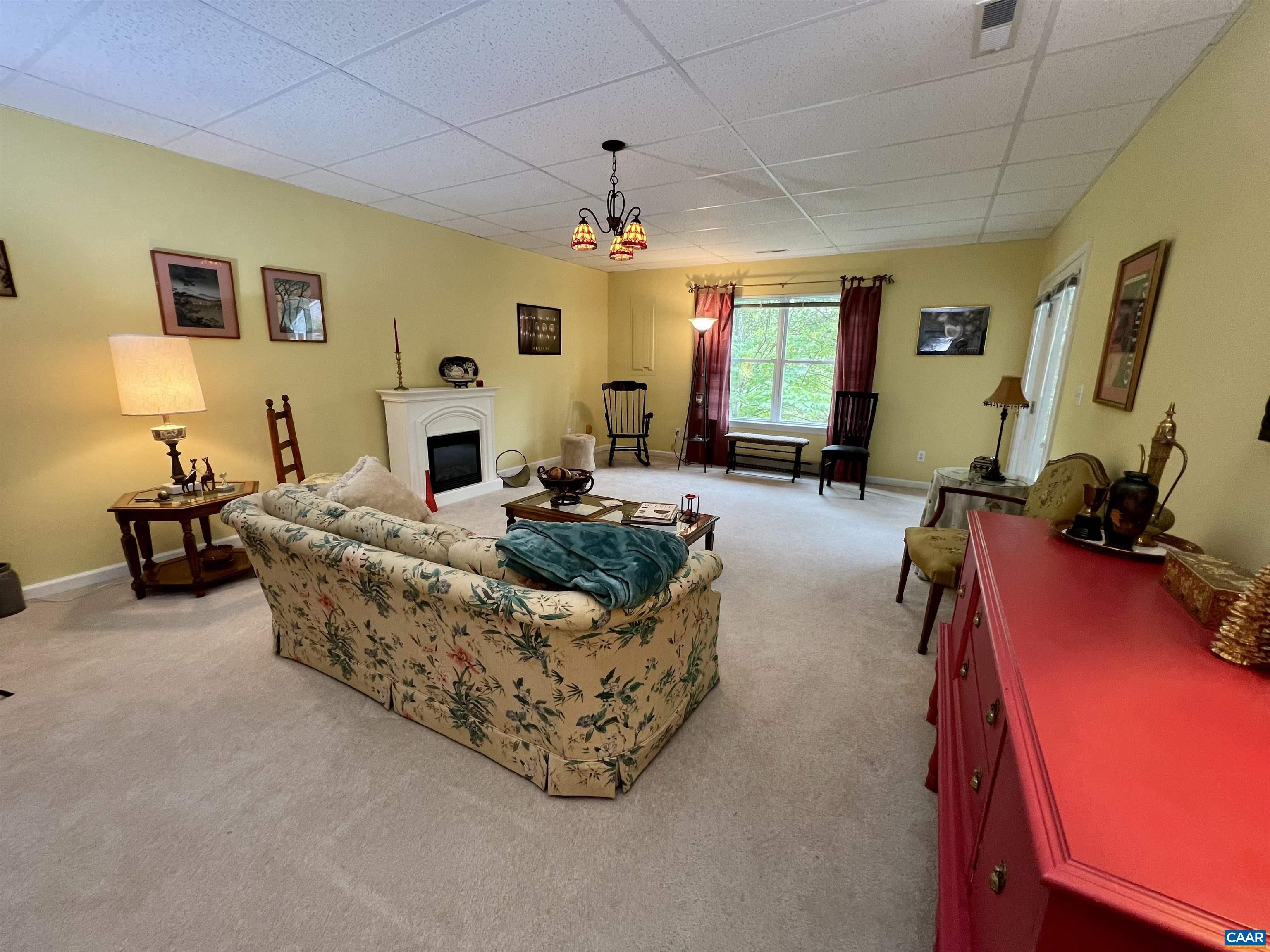 602 MOCKINGBIRD WAY