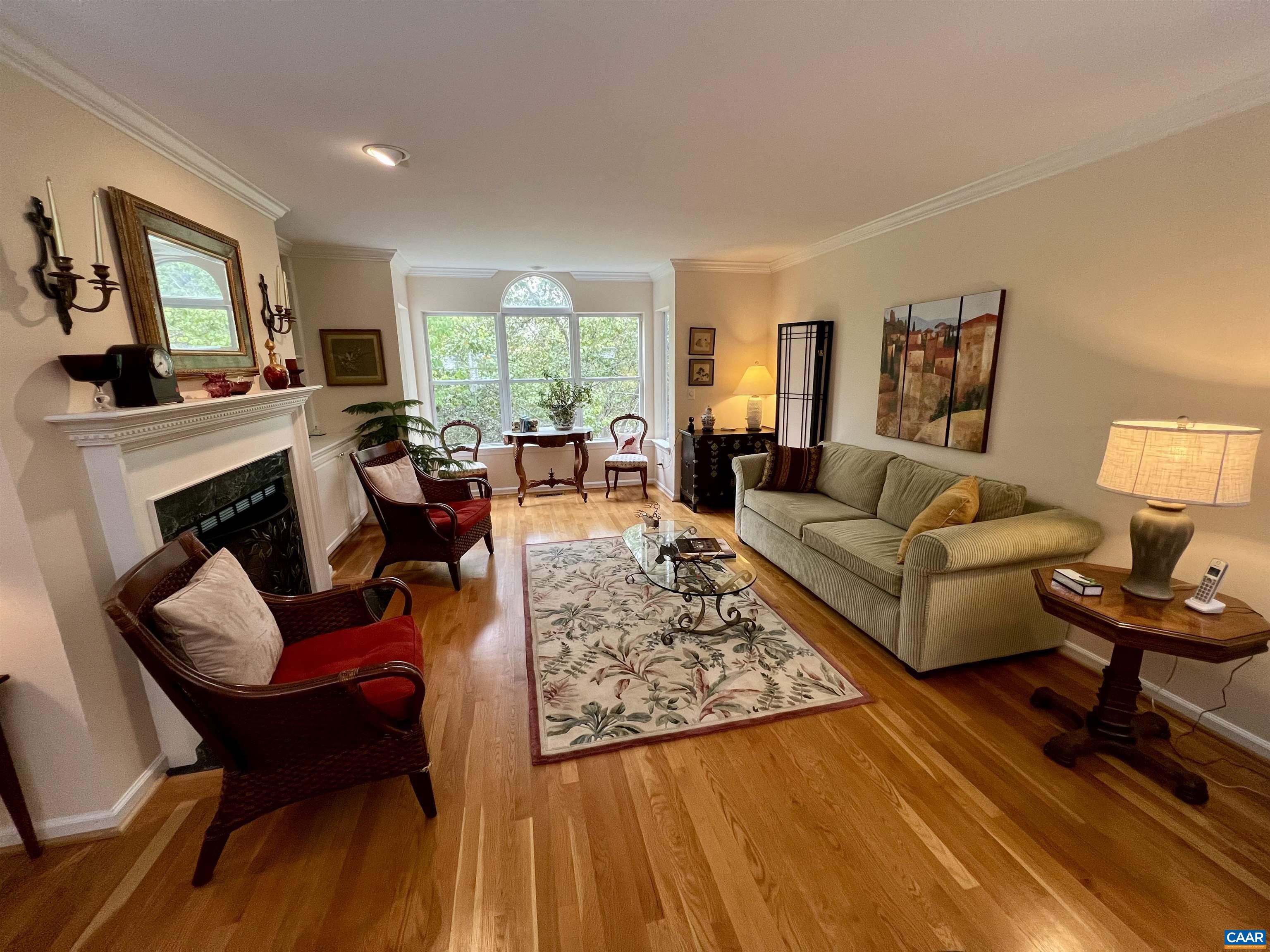 602 MOCKINGBIRD WAY