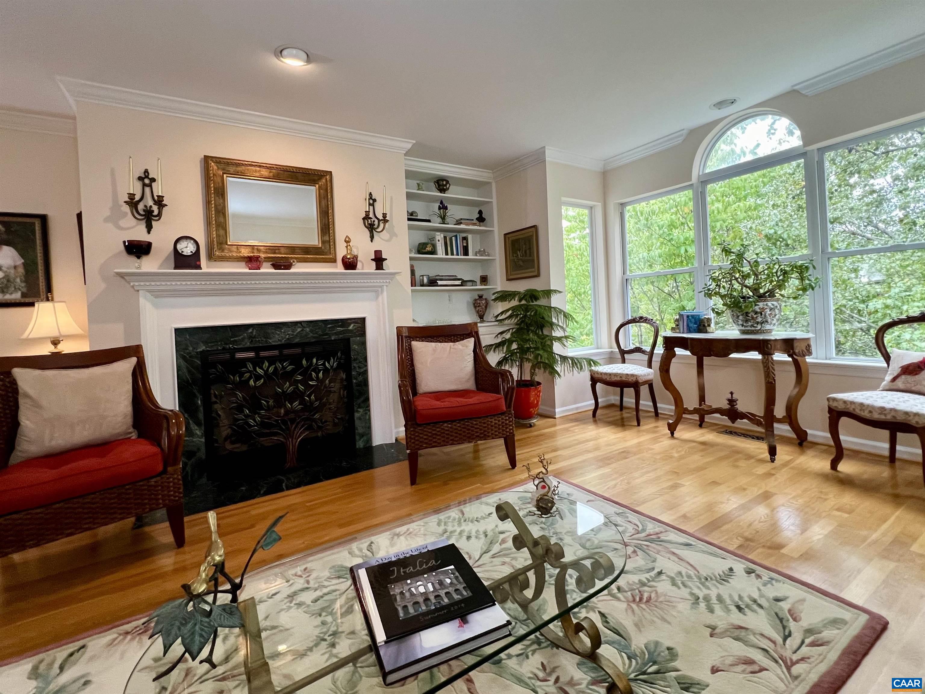 602 MOCKINGBIRD WAY