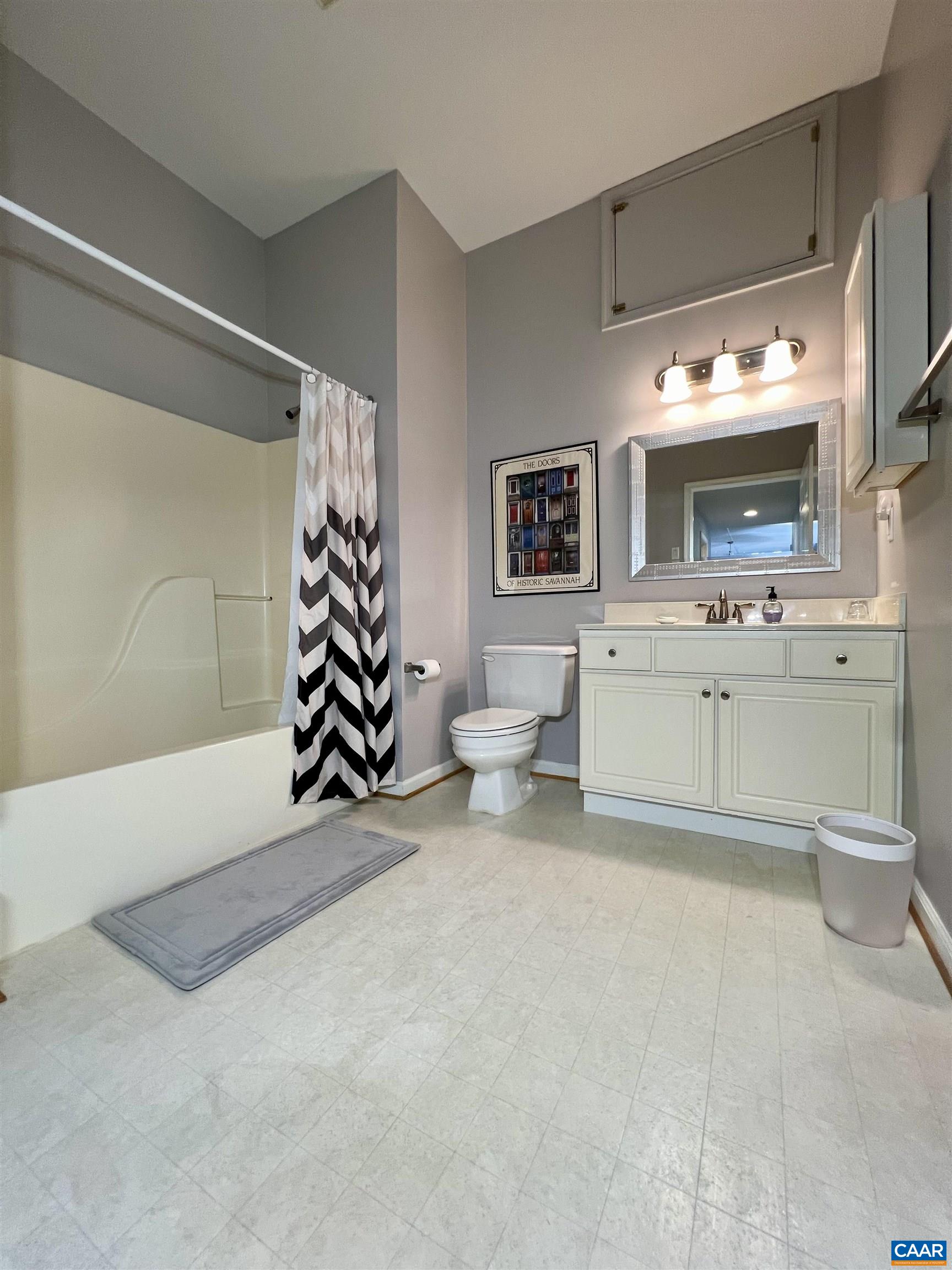 602 MOCKINGBIRD WAY