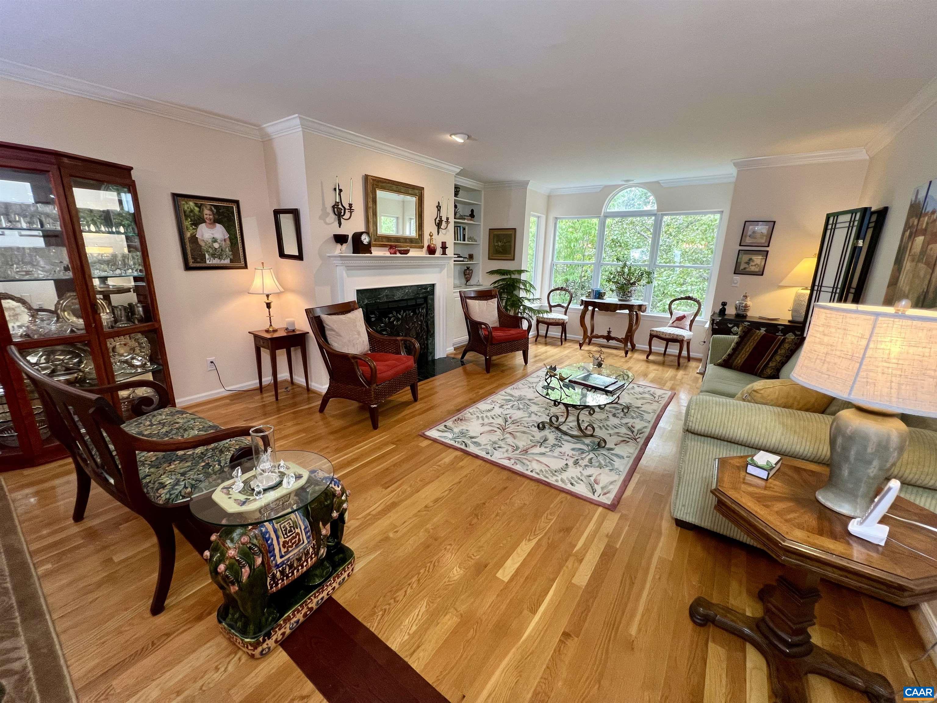 602 MOCKINGBIRD WAY