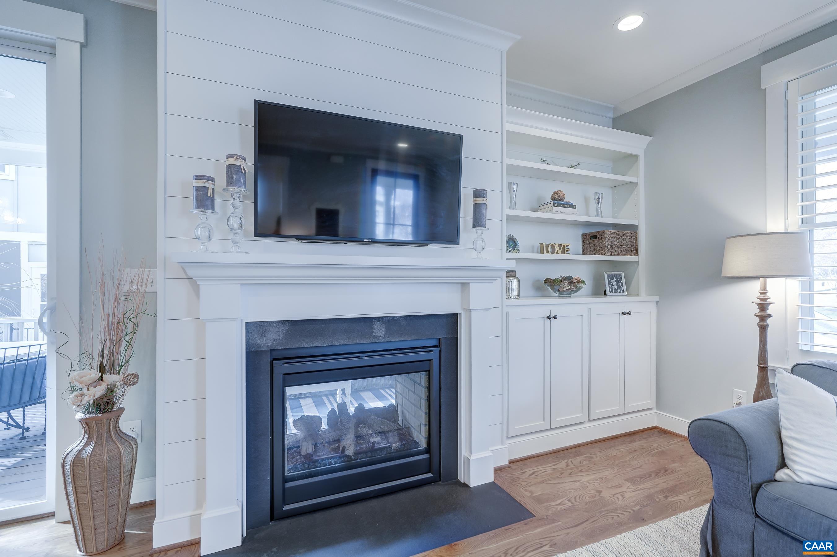 3072 GLEN VALLEY DR