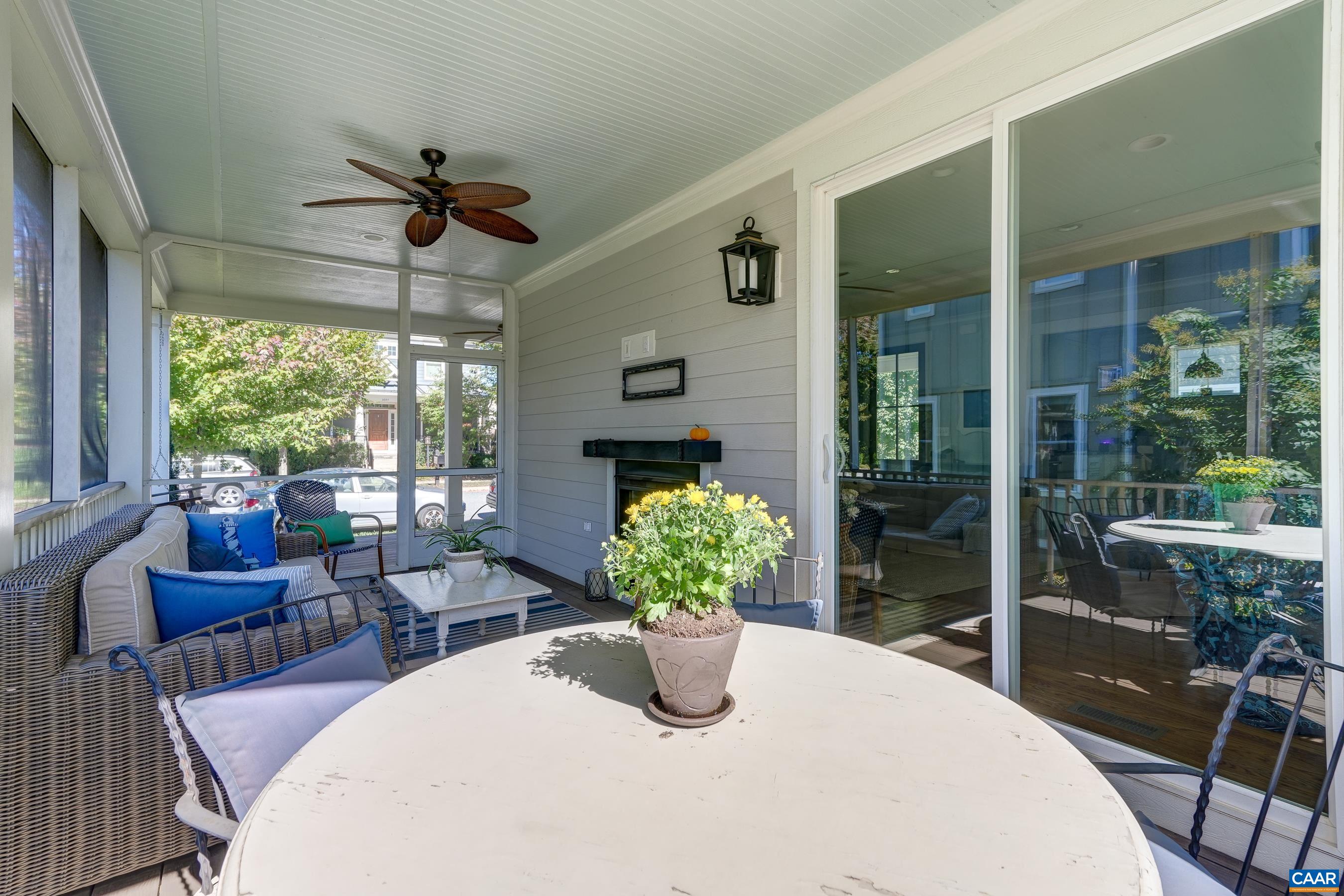 3072 GLEN VALLEY DR