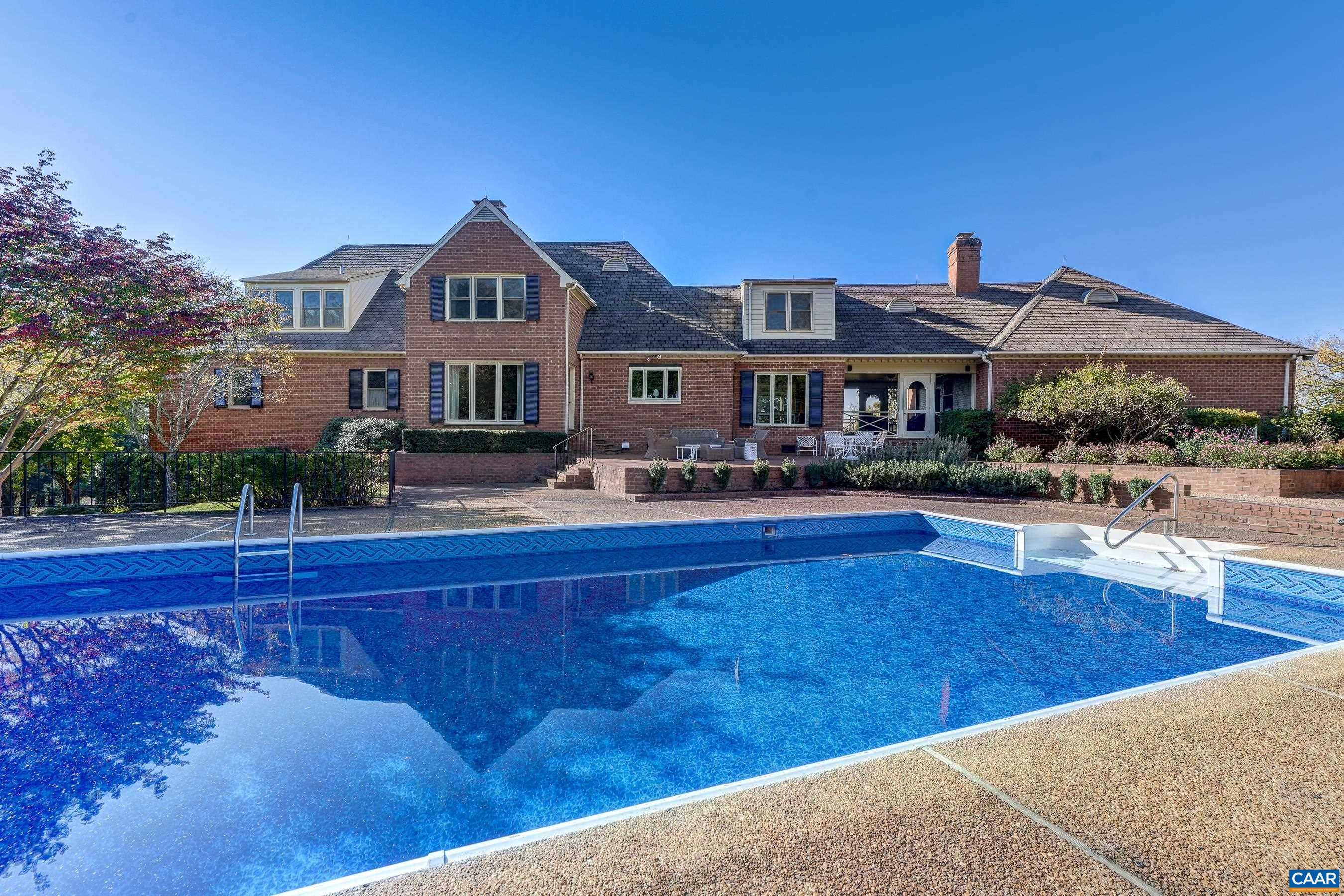 275 JEFFERS DR