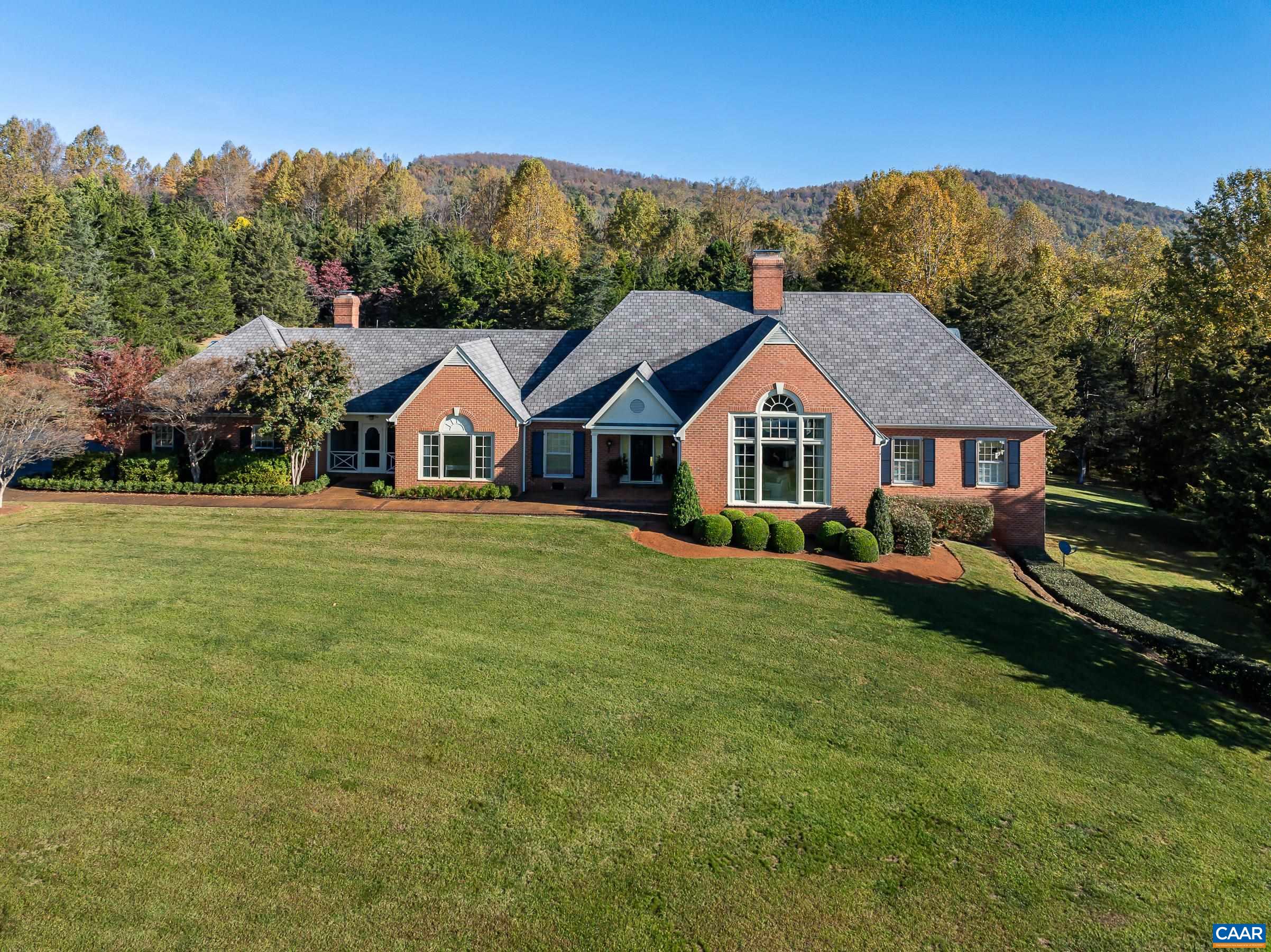 275 JEFFERS DR