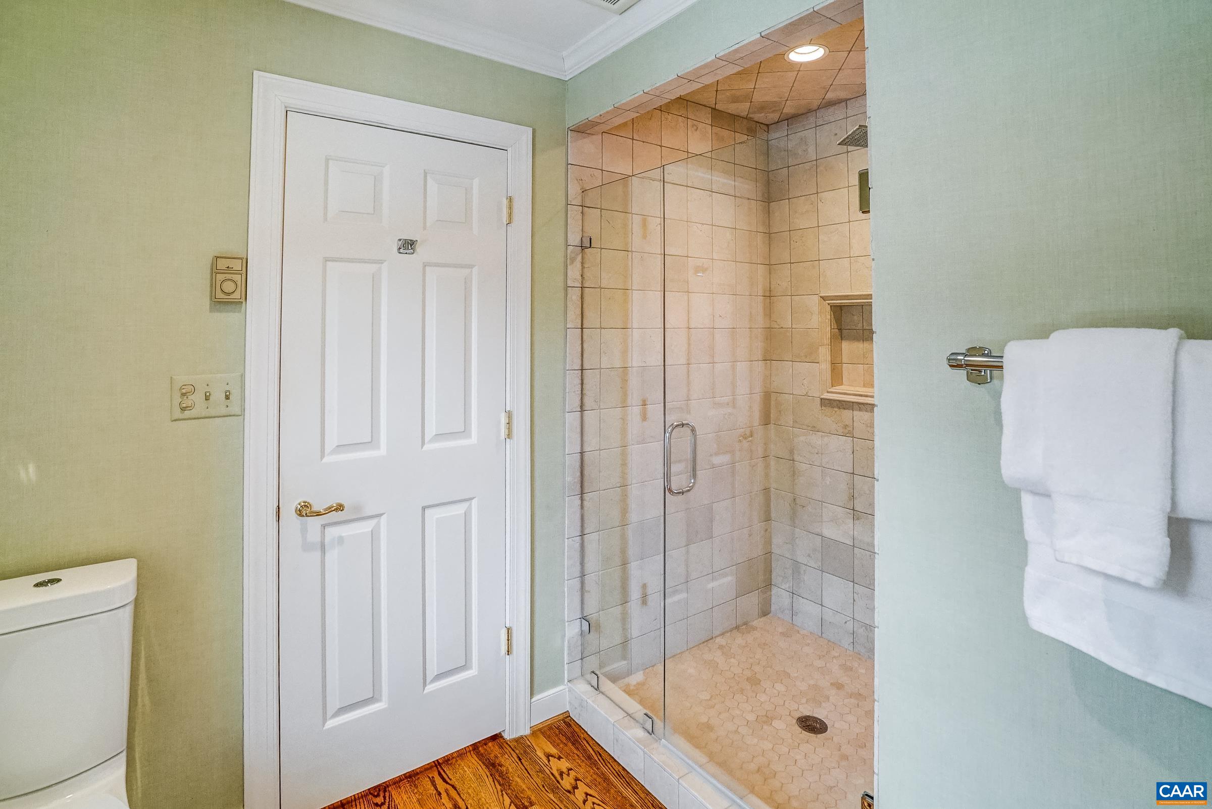 275 JEFFERS DR