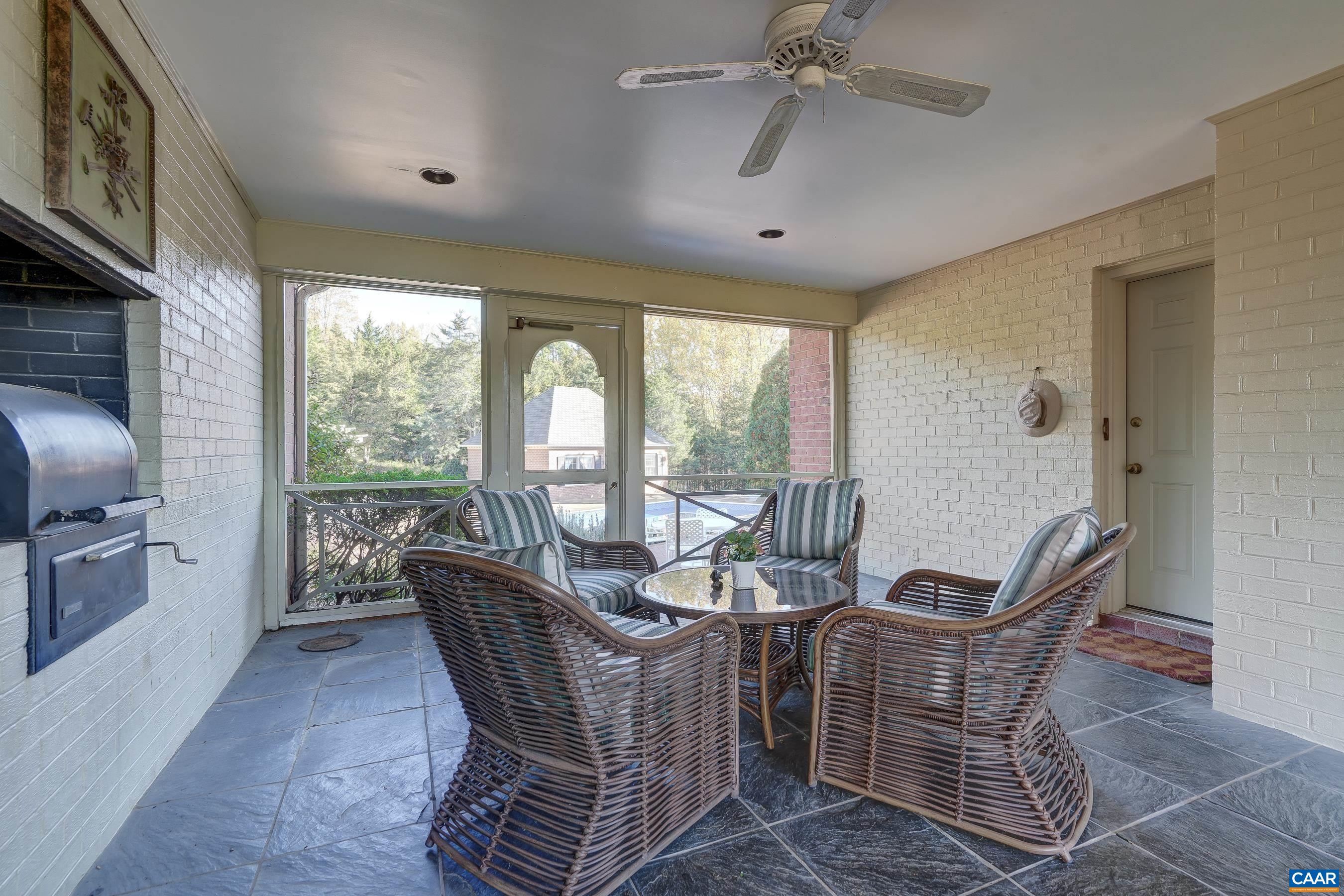 275 JEFFERS DR