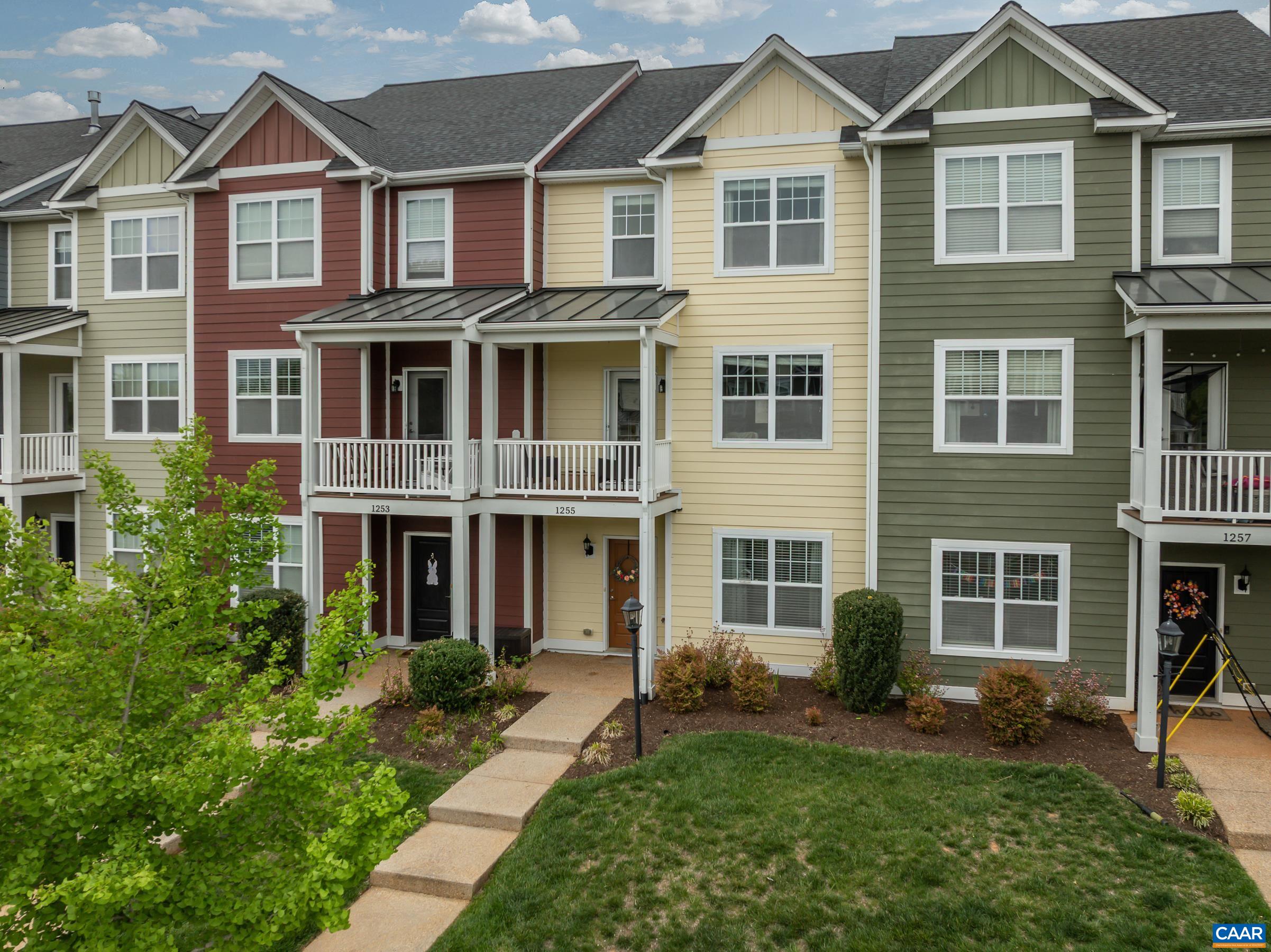 1255 HADEN PL