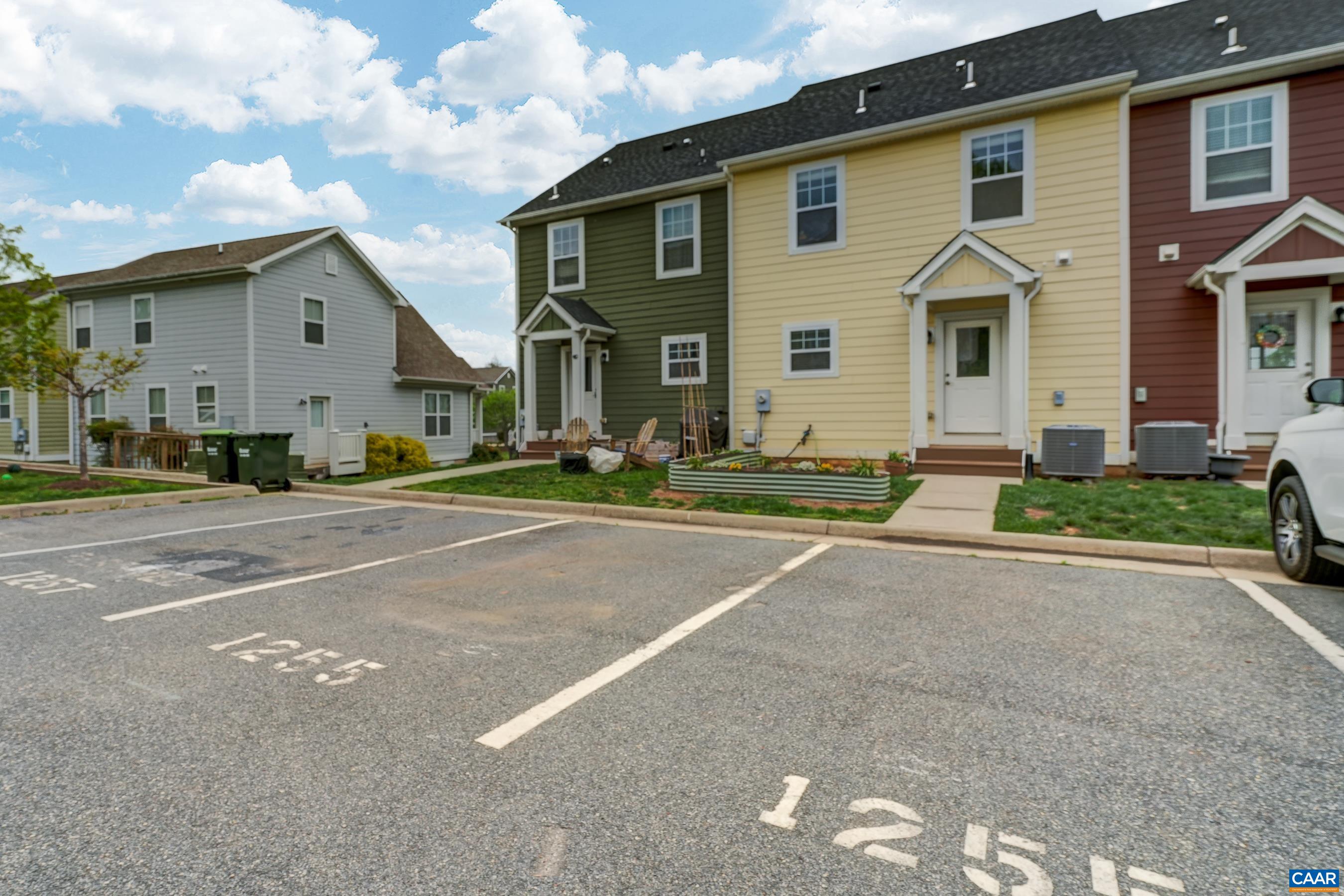 1255 HADEN PL