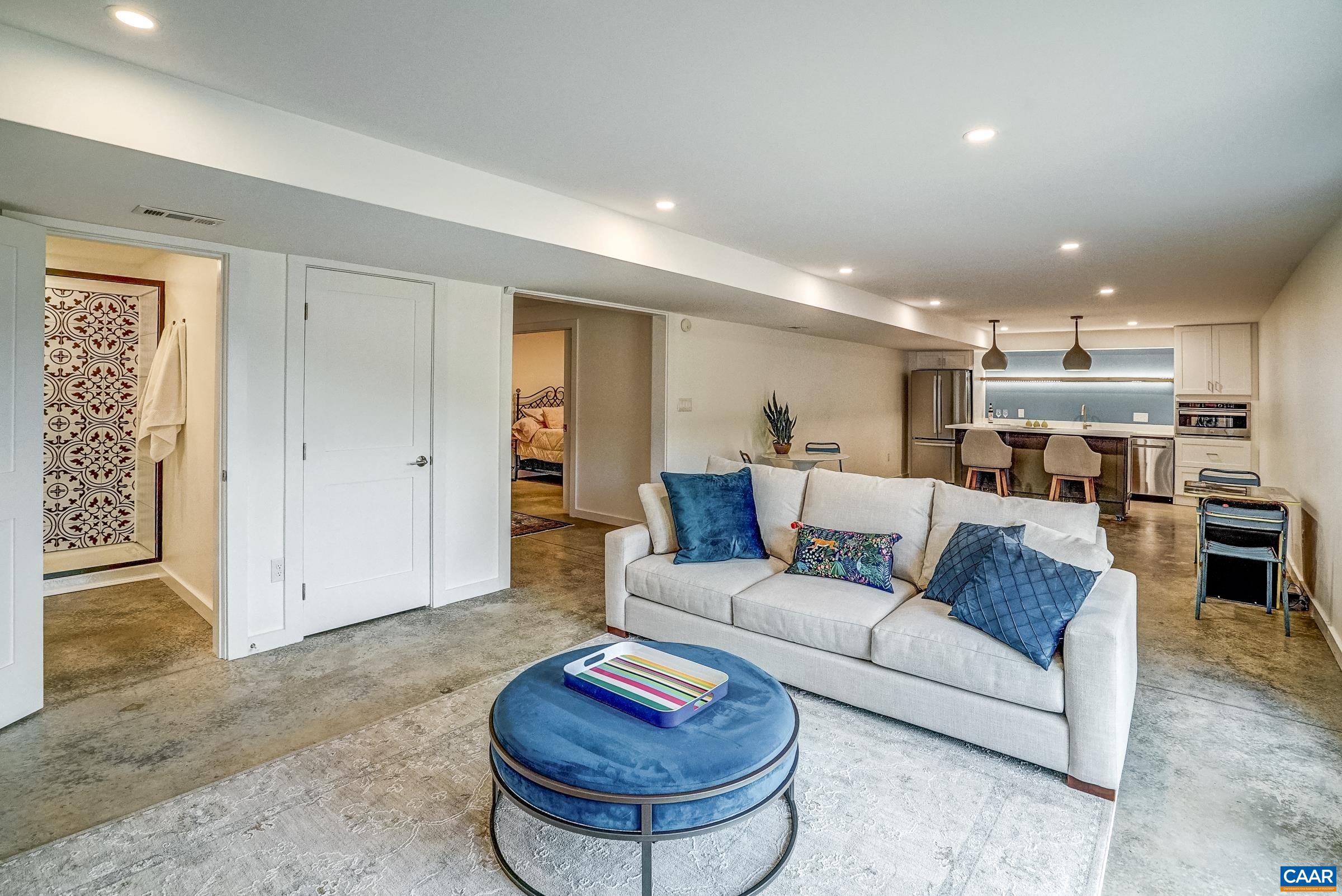 2675 COURTENAY GLEN WAY